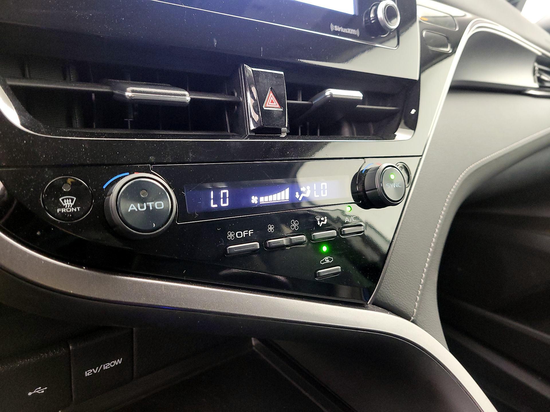 Thumbnail: 2024 Toyota Camry - 15