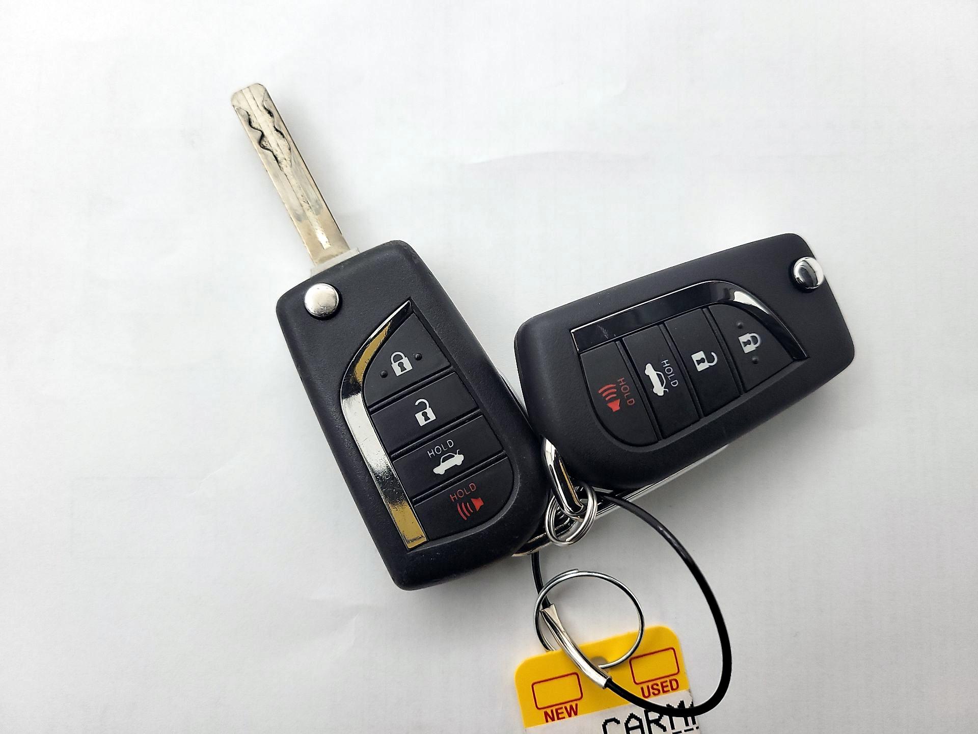 Thumbnail: 2024 Toyota Camry - 20