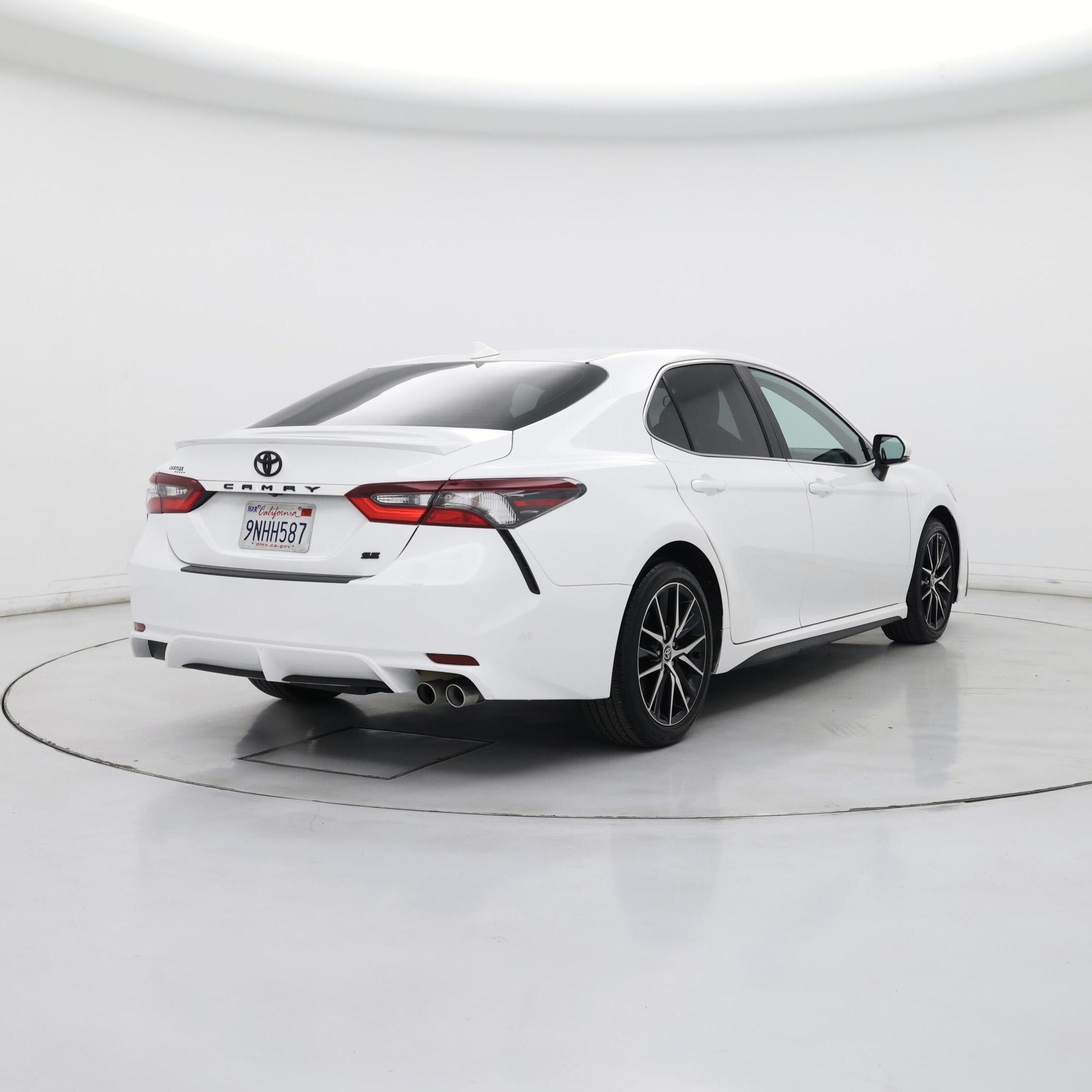 Thumbnail: 2024 Toyota Camry - 8