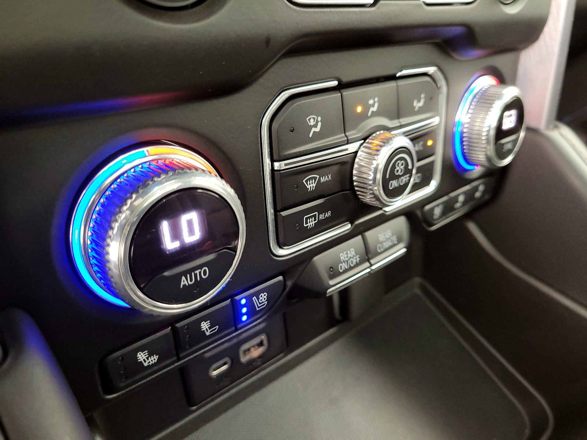 Thumbnail: 2021 GMC Yukon - 16