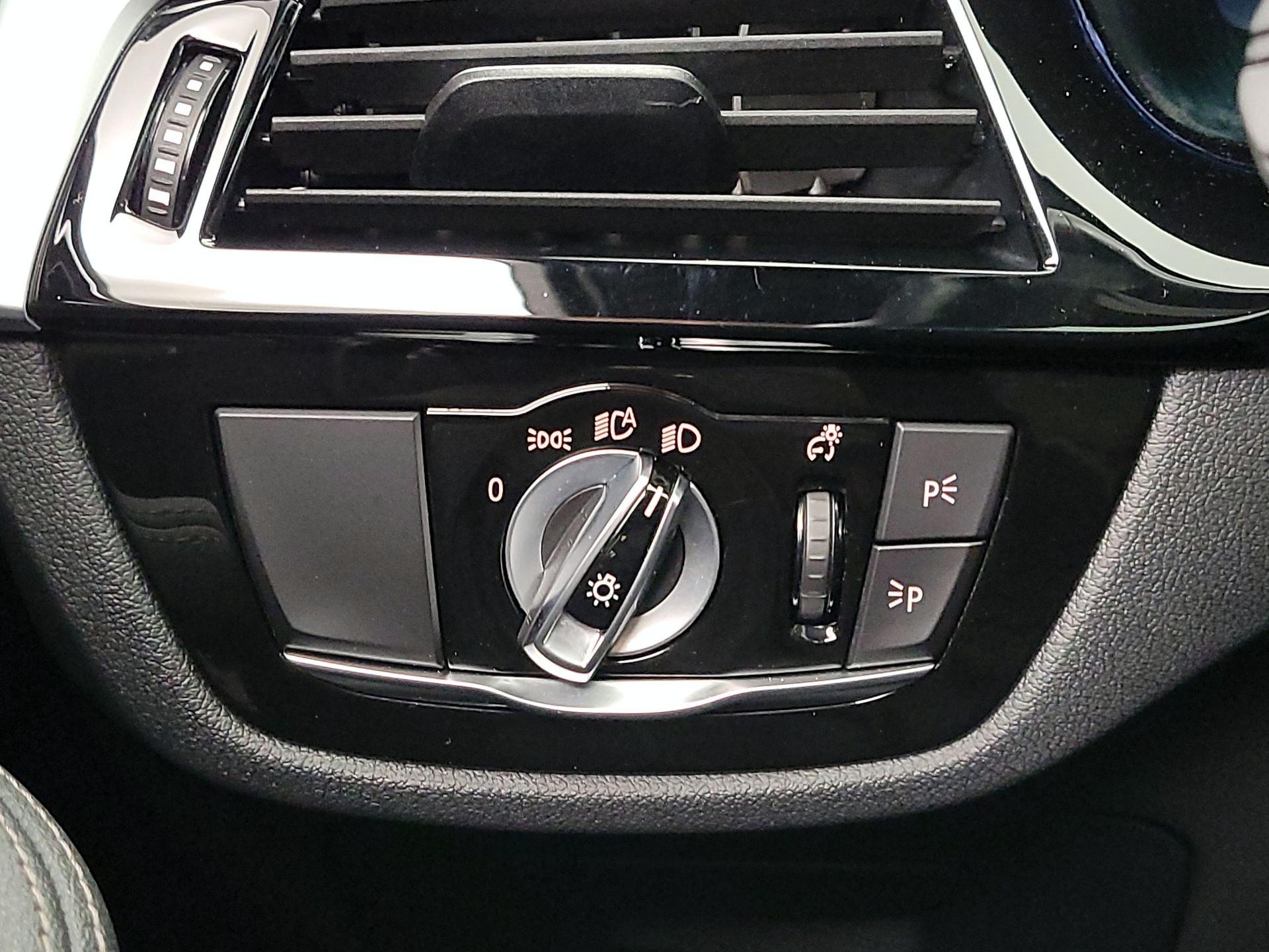 Thumbnail: 2023 BMW 5 Series - 13