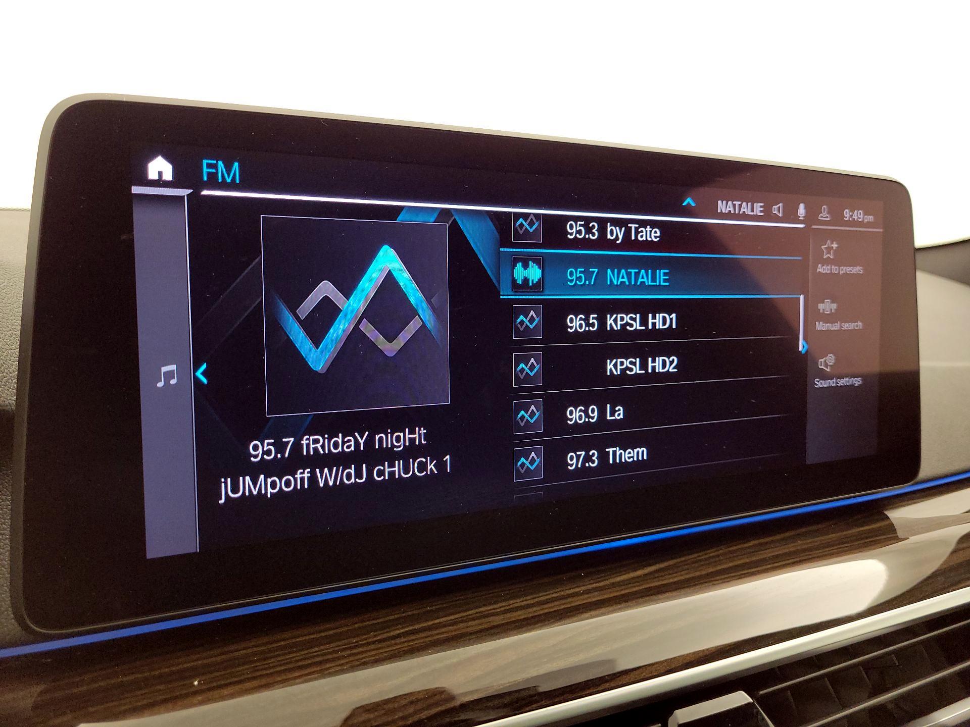 Thumbnail: 2023 BMW 5 Series - 16