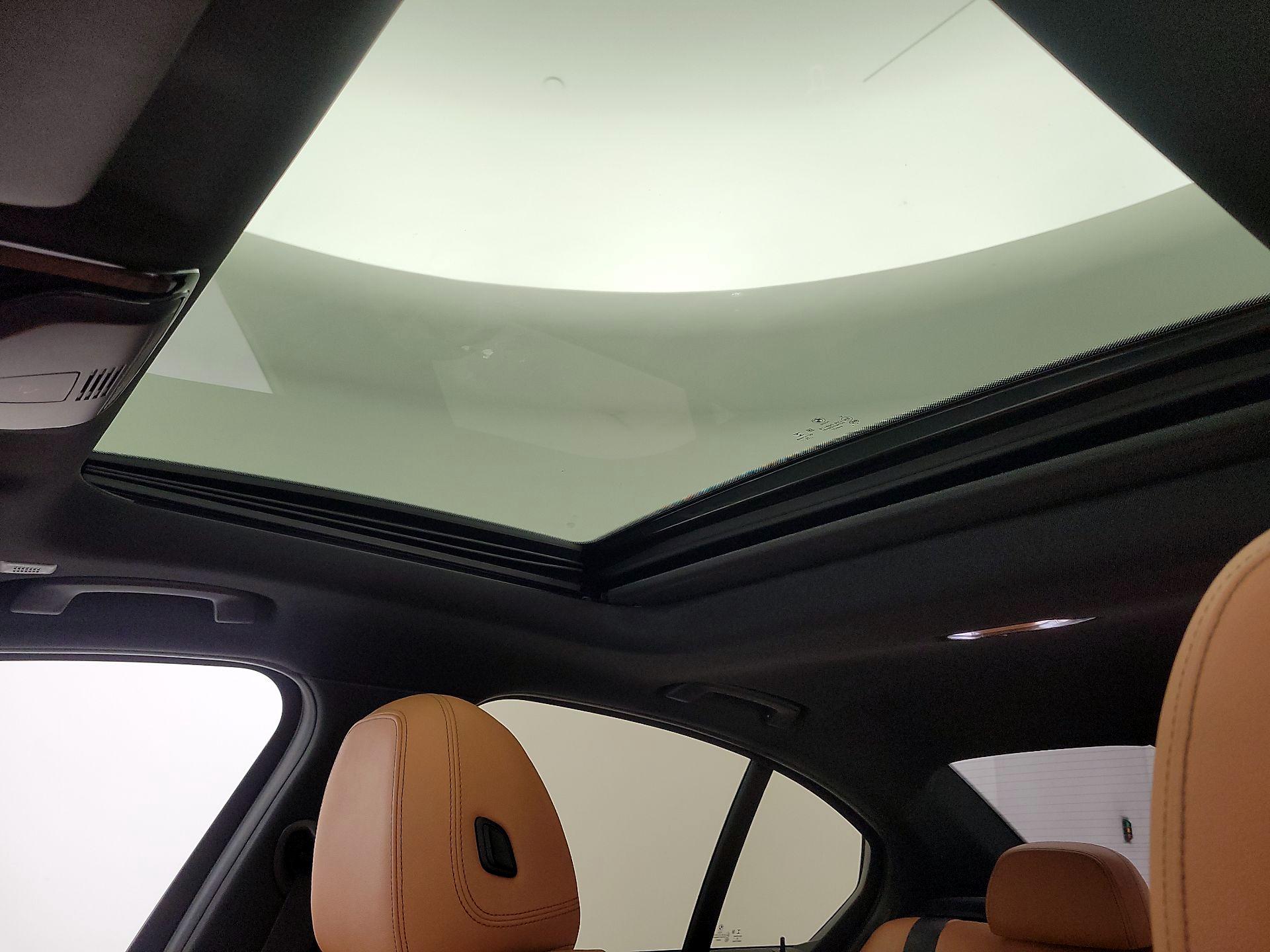 Thumbnail: 2021 BMW 3 Series - 20