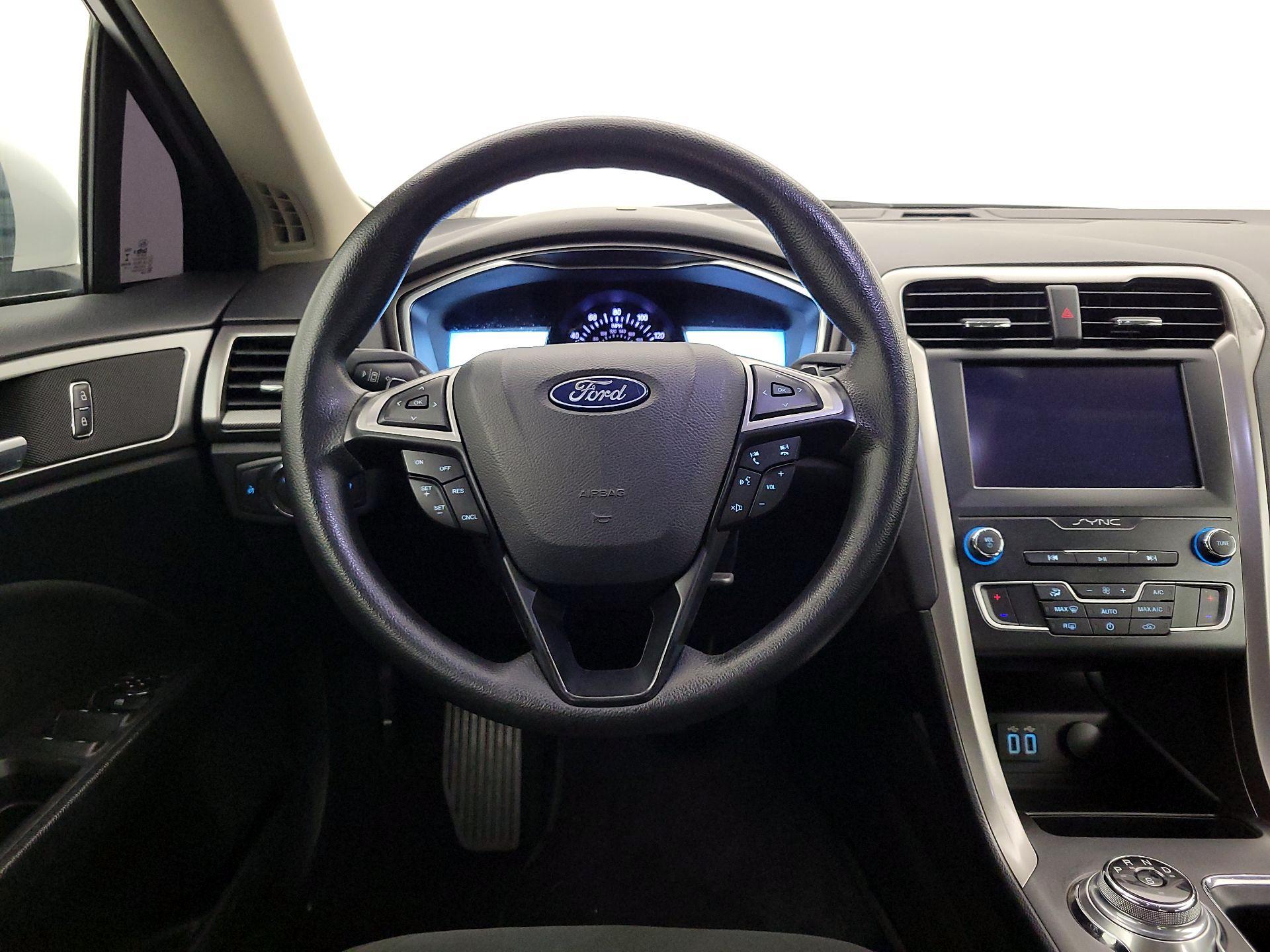 Thumbnail: 2019 Ford Fusion - 10