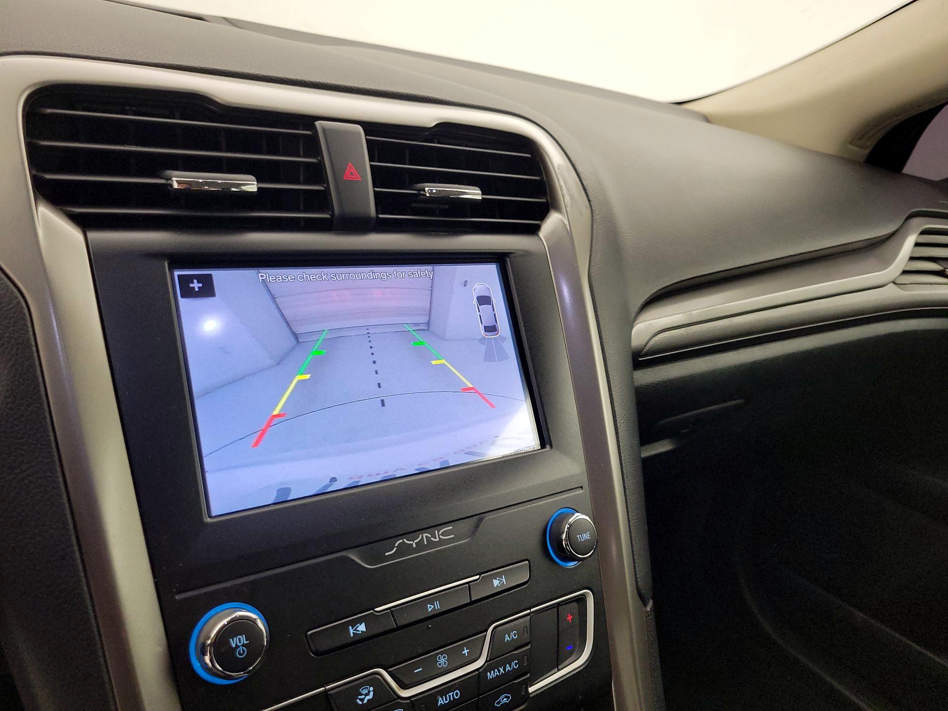 Thumbnail: 2019 Ford Fusion - 14