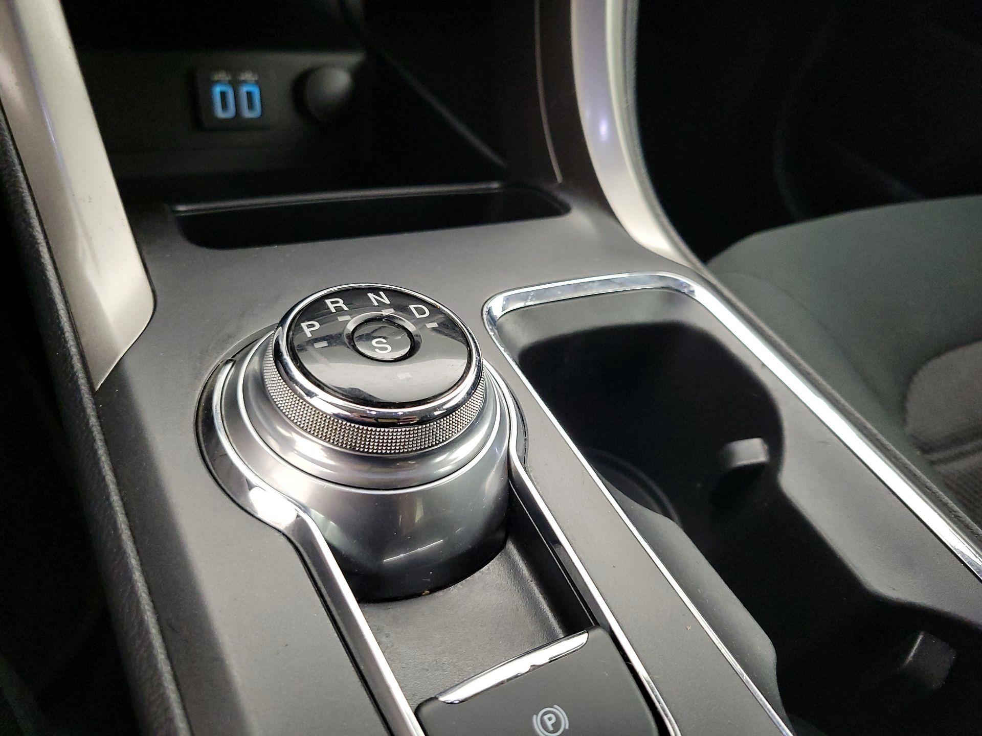 Thumbnail: 2019 Ford Fusion - 17