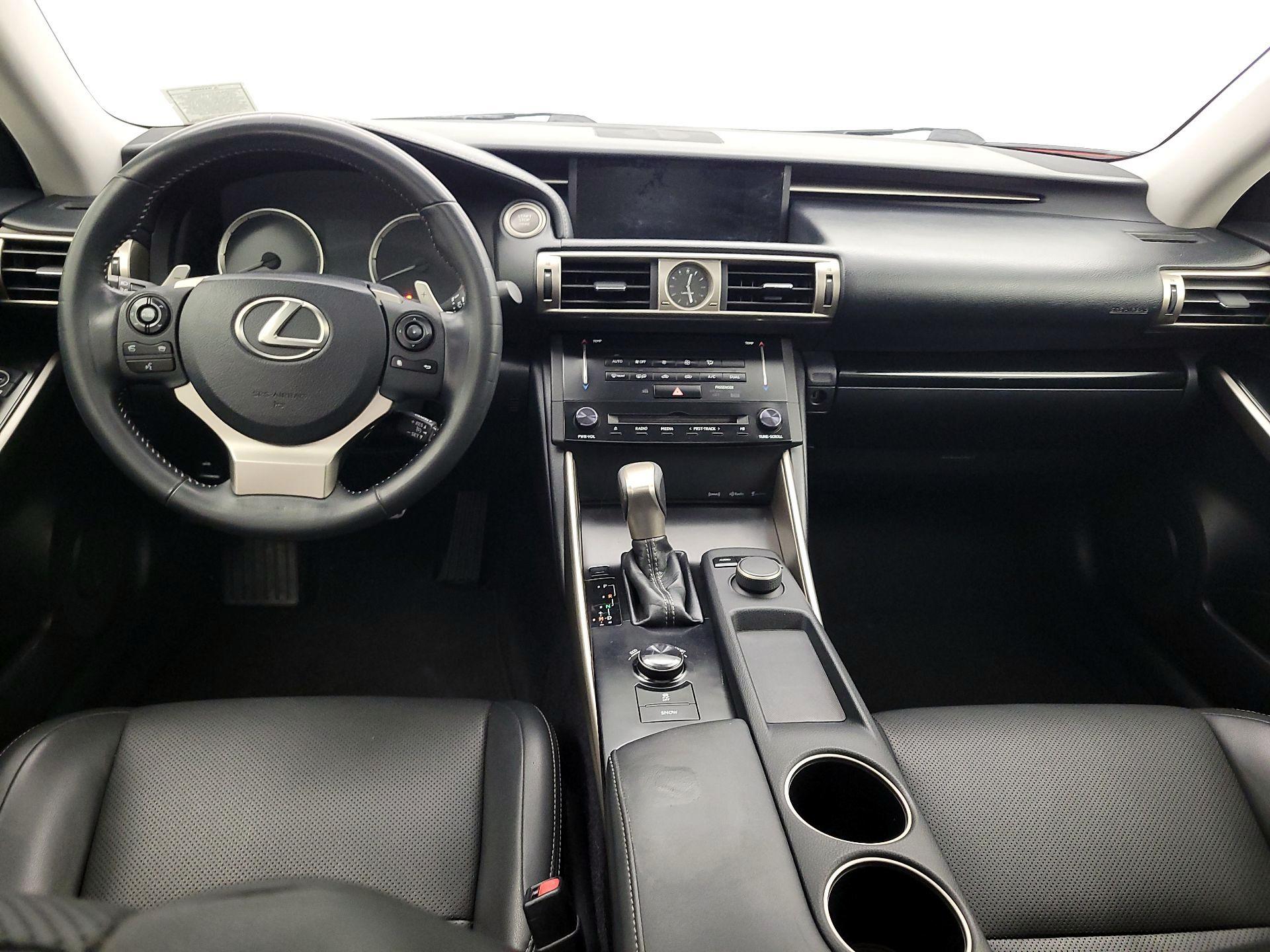 Thumbnail: 2014 Lexus IS - 9