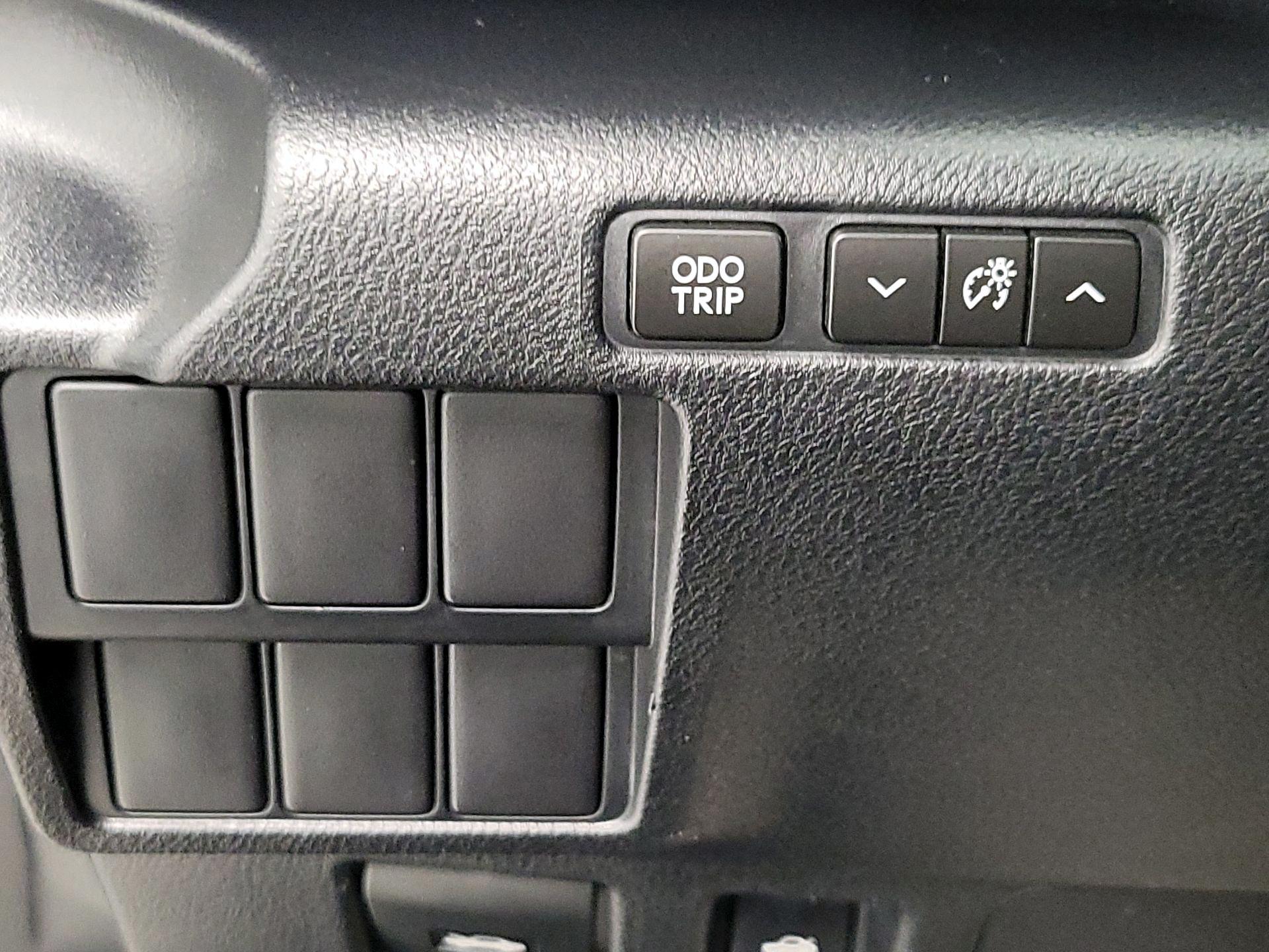 Thumbnail: 2014 Lexus IS - 13