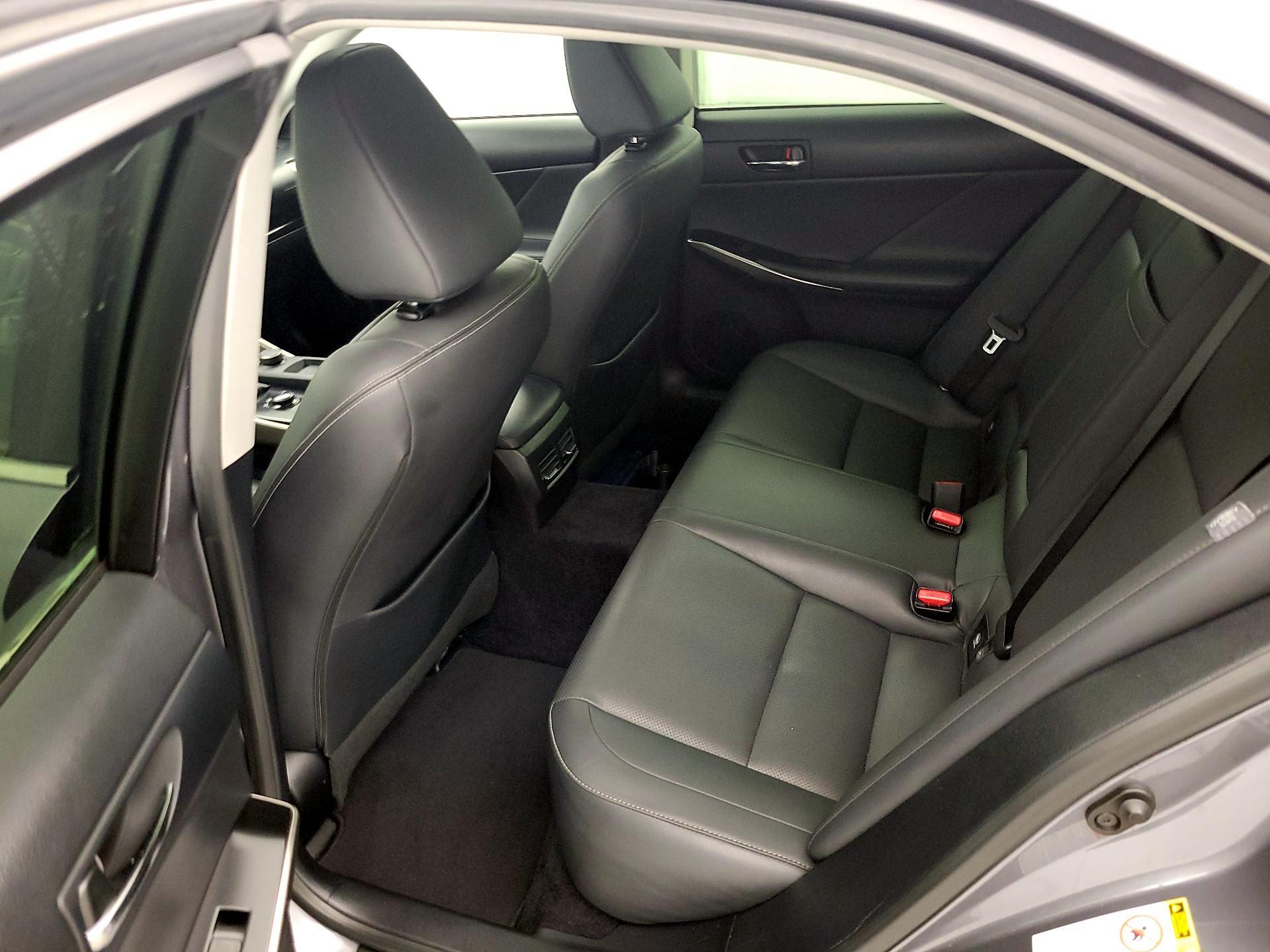 Thumbnail: 2014 Lexus IS - 19