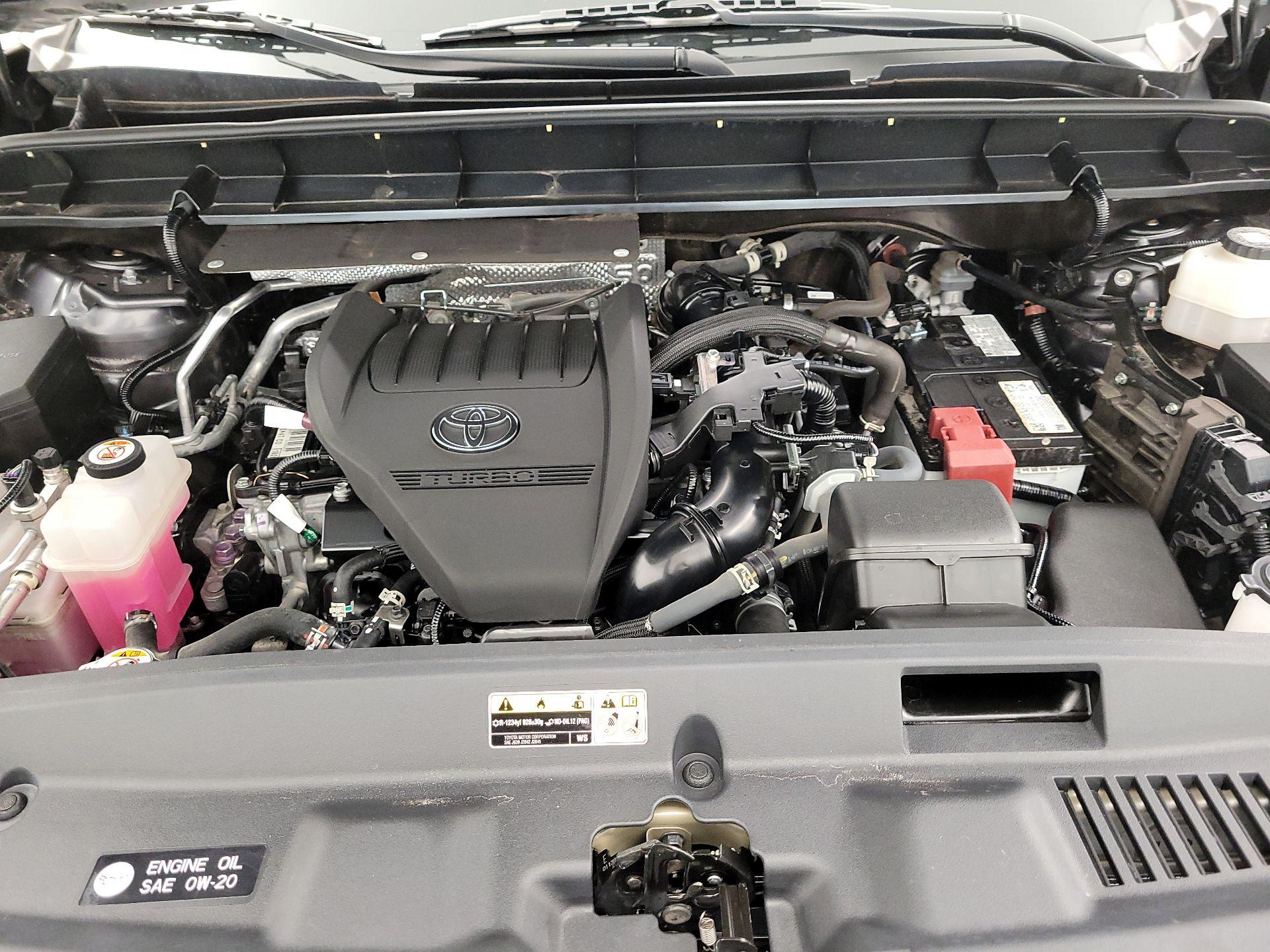 Thumbnail: 2023 Toyota Highlander - 20