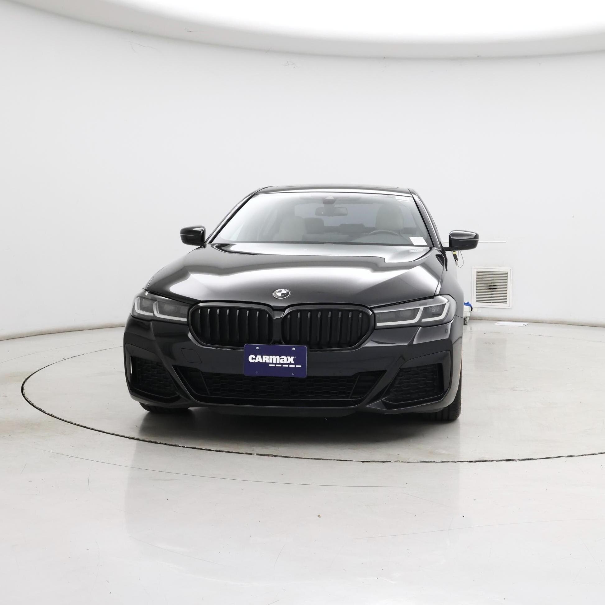 Thumbnail: 2023 BMW 5 Series - 5