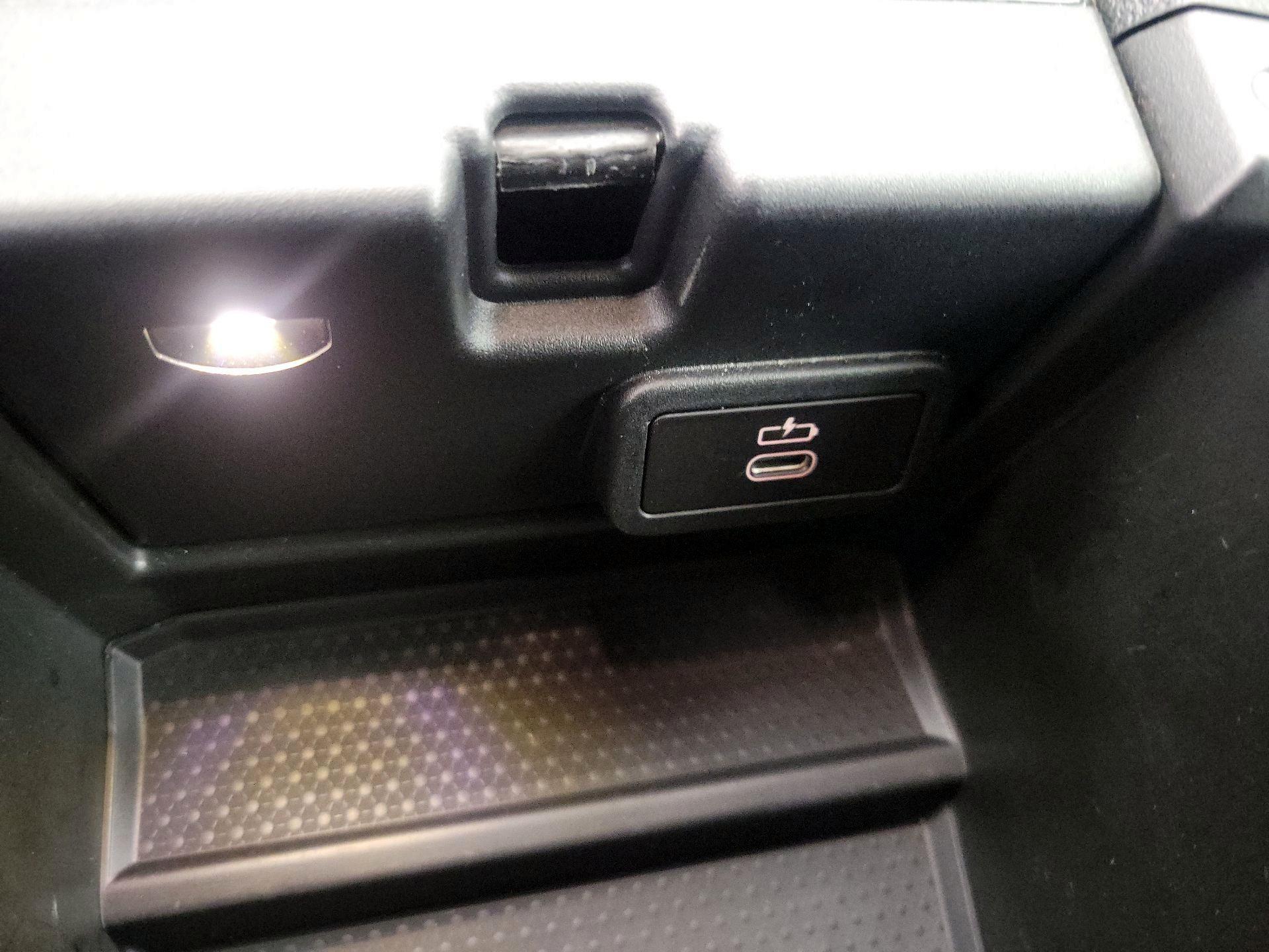 Thumbnail: 2023 BMW 3 Series - 19