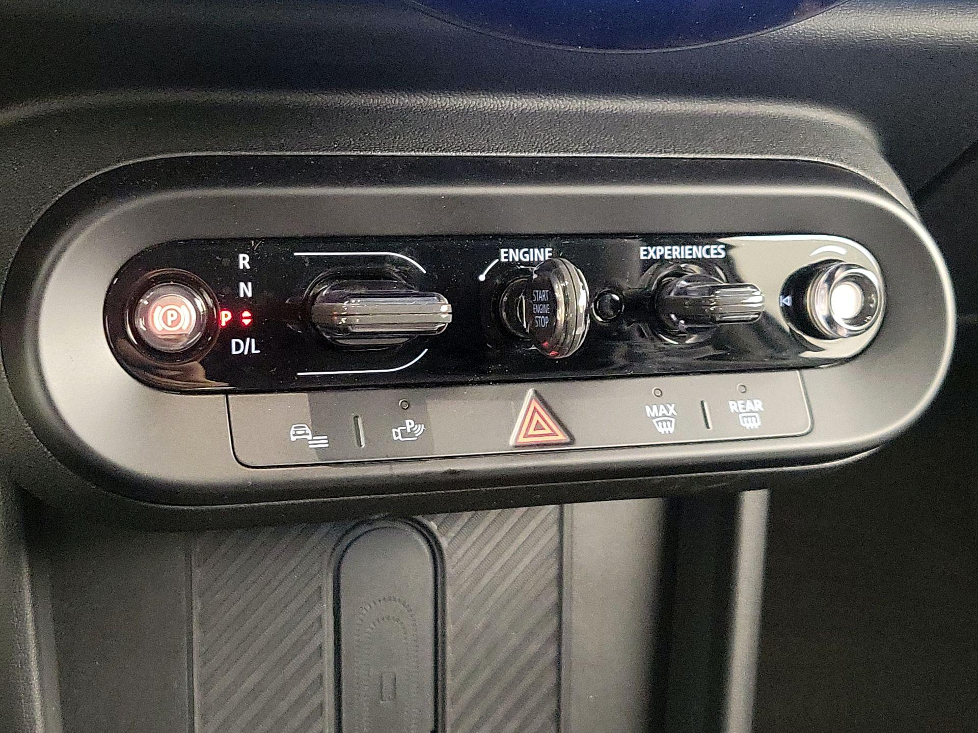 Thumbnail: 2025 MINI Cooper Hardtop - 15