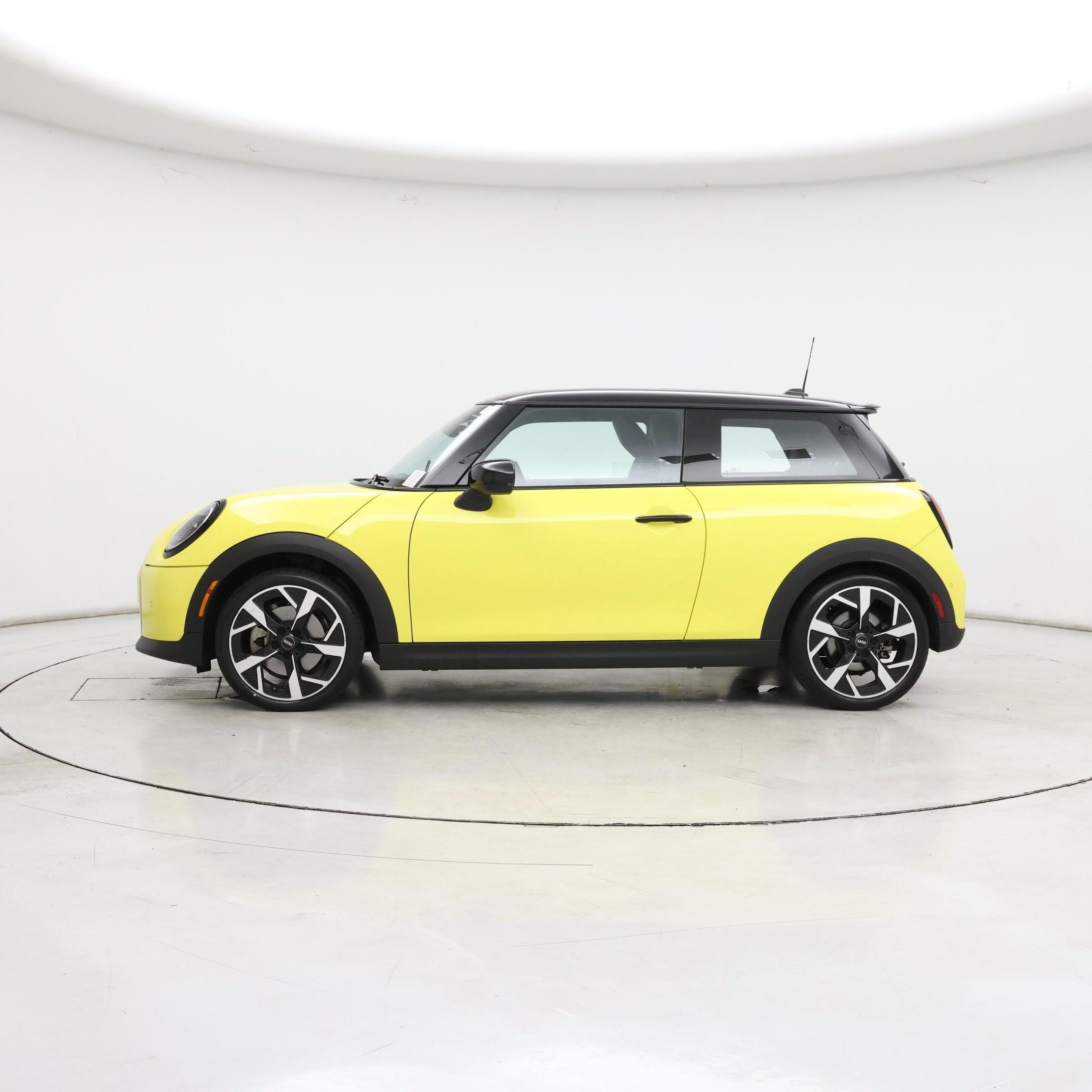 Thumbnail: 2025 MINI Cooper Hardtop - 3