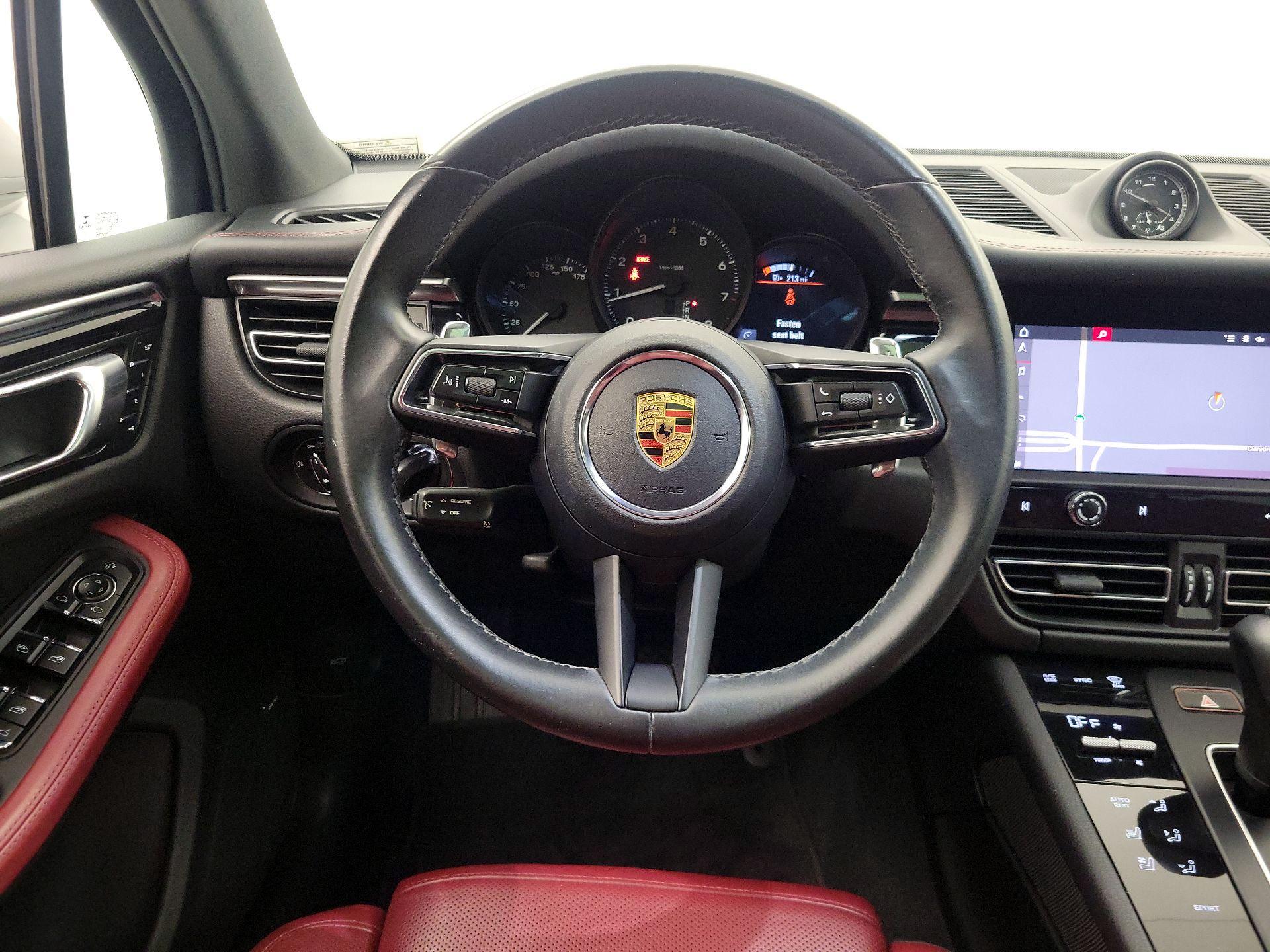 Thumbnail: 2022 Porsche Macan - 10