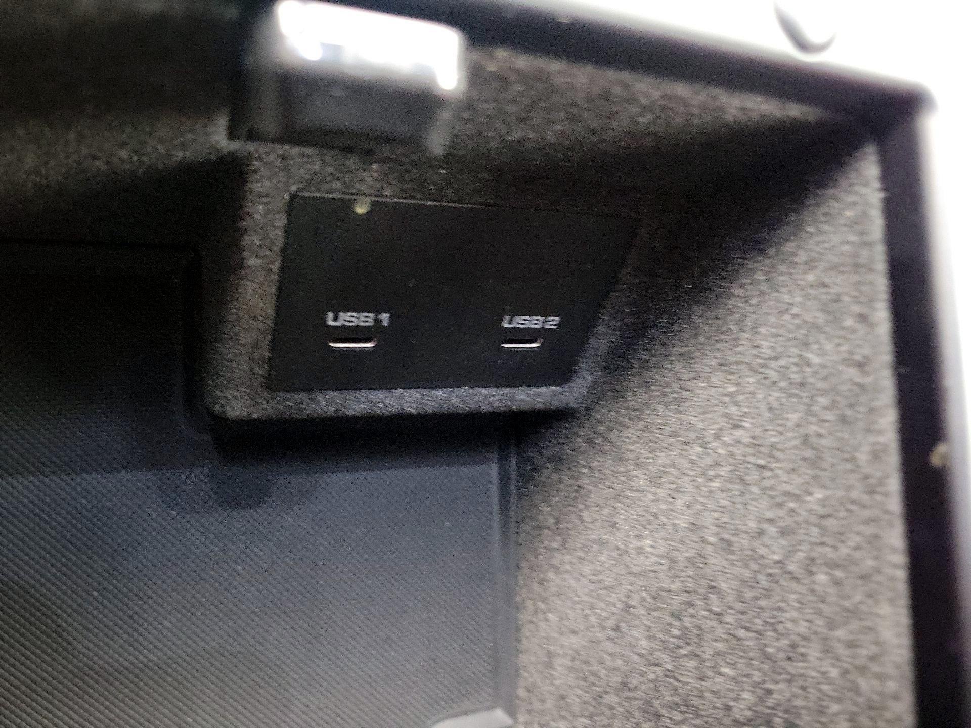 Thumbnail: 2022 Porsche Macan - 19