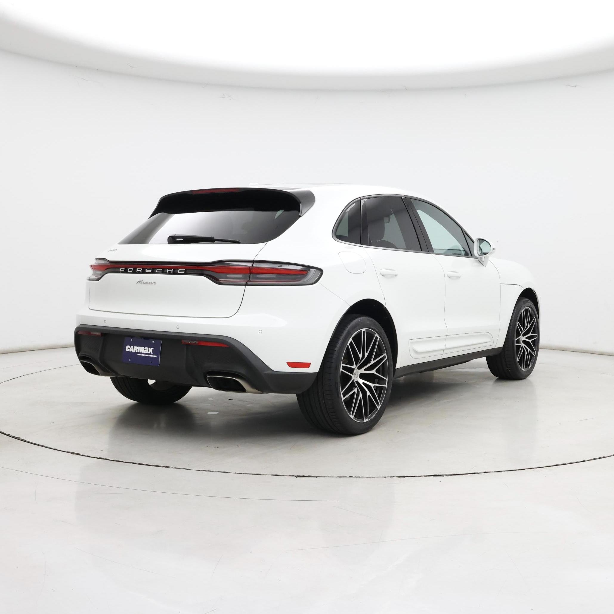 Thumbnail: 2022 Porsche Macan - 8