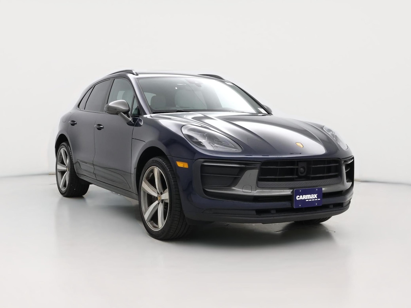 2023 Porsche Macan T