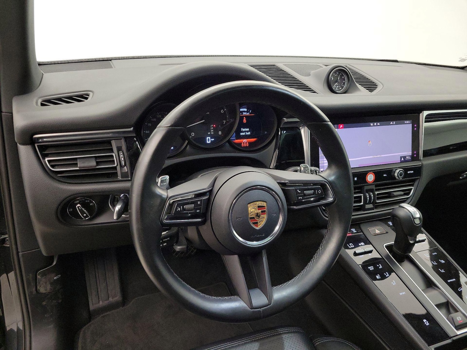 2022 Porsche Macan Base - Photo 11