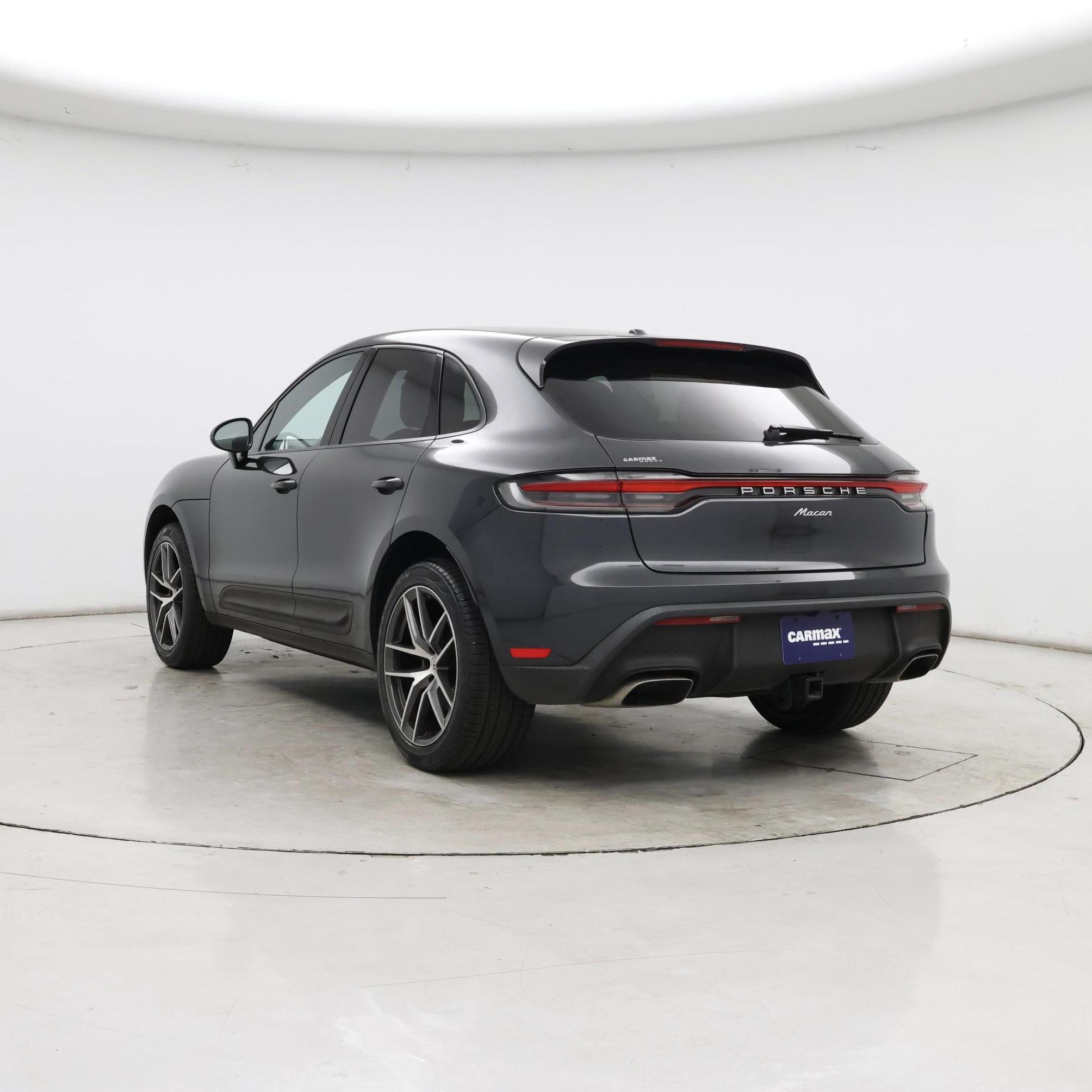 Thumbnail: 2022 Porsche Macan - 2