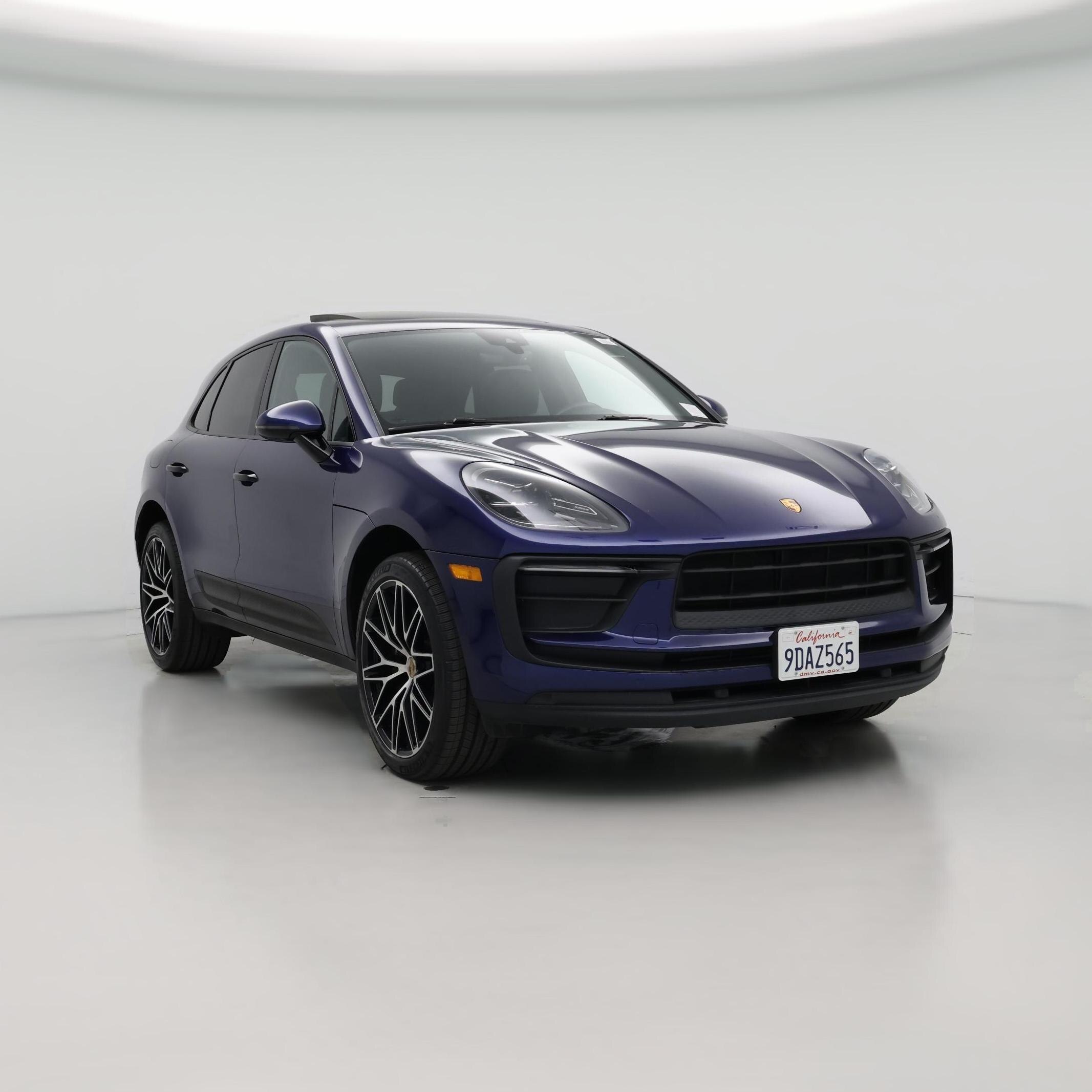 Thumbnail: 2022 Porsche Macan - 1