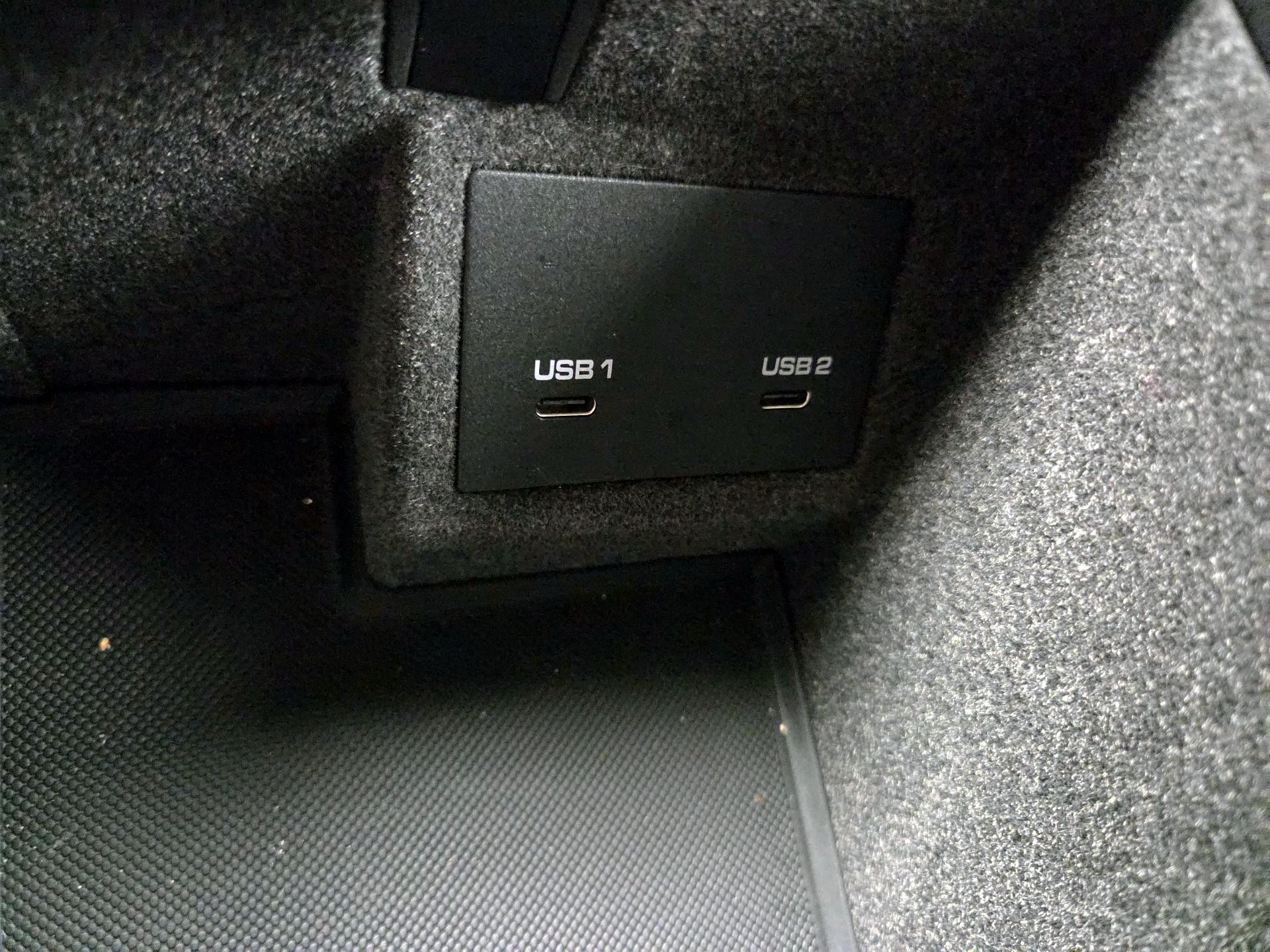 Thumbnail: 2022 Porsche Macan - 18