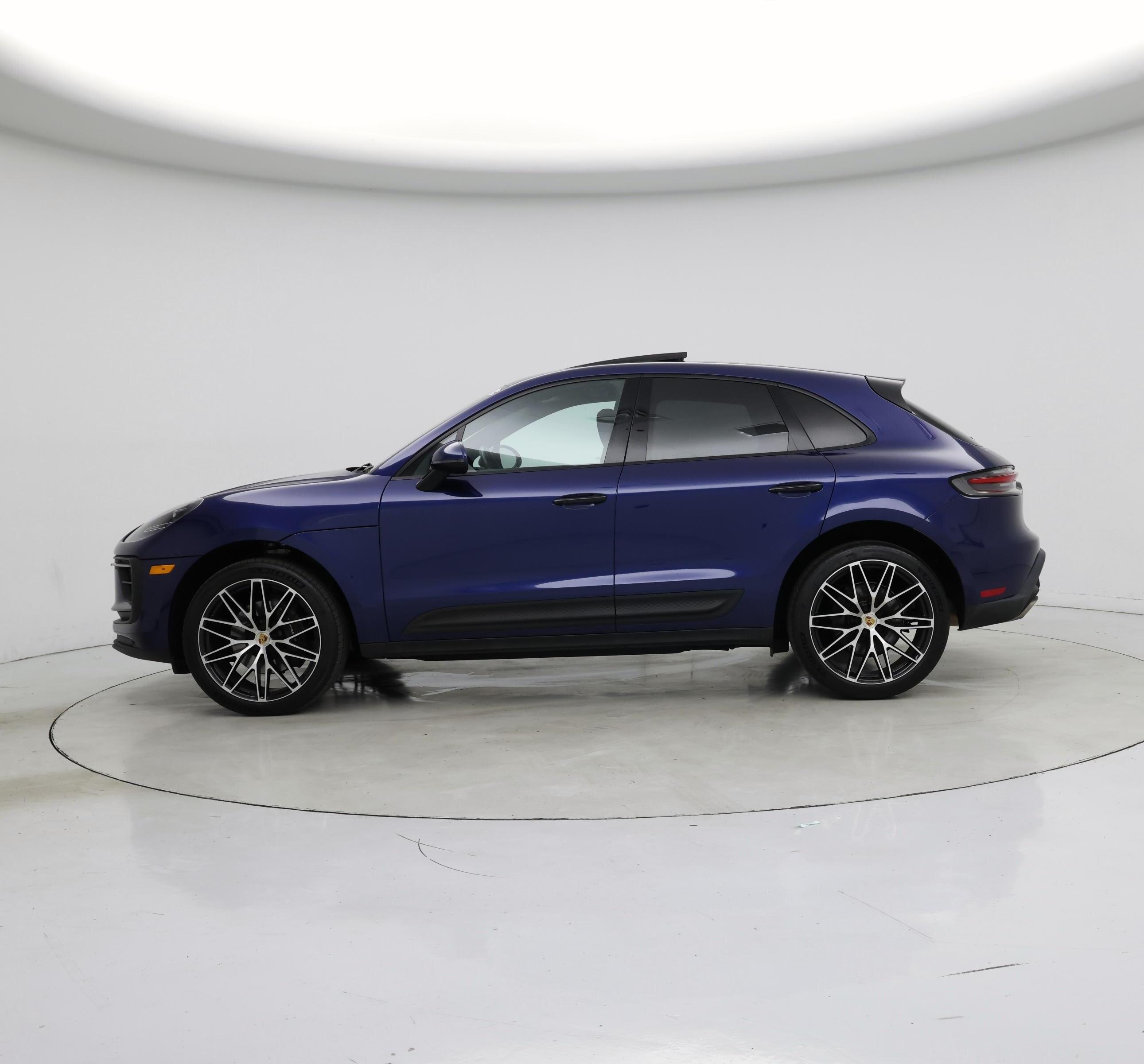 Thumbnail: 2022 Porsche Macan - 3