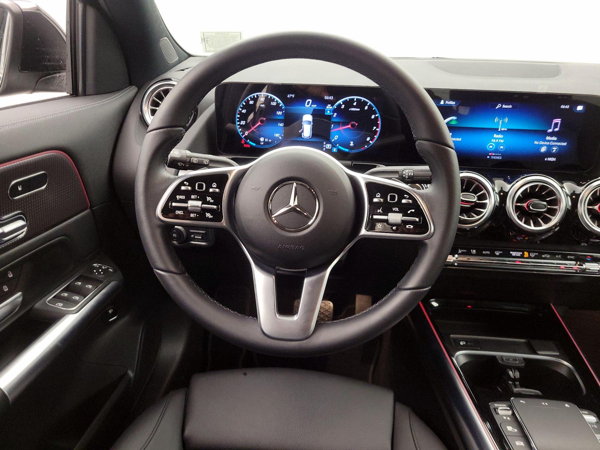 Thumbnail: 2023 Mercedes-Benz GLA - 10