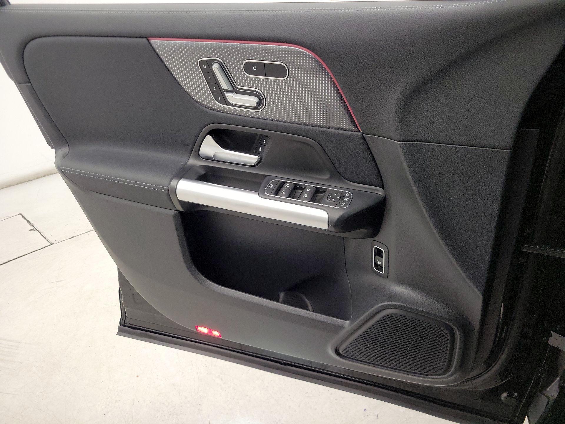 Thumbnail: 2023 Mercedes-Benz GLA - 12