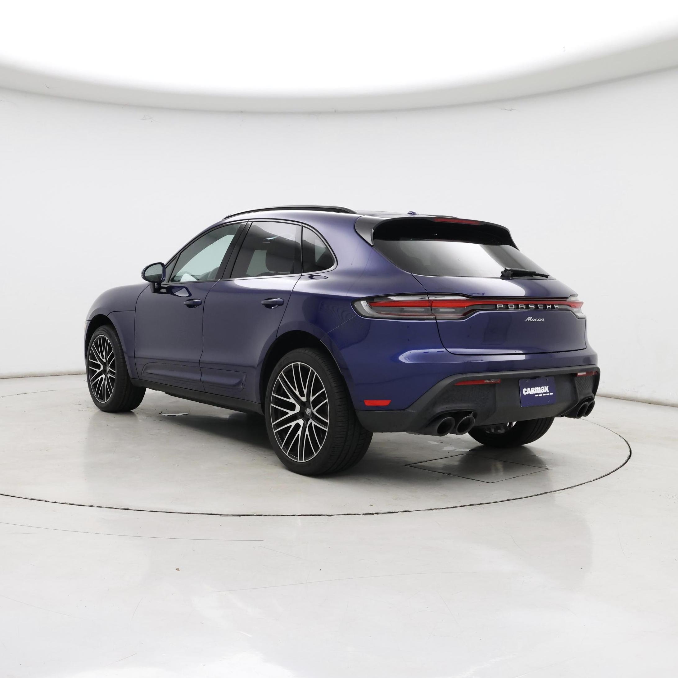 Thumbnail: 2022 Porsche Macan - 2