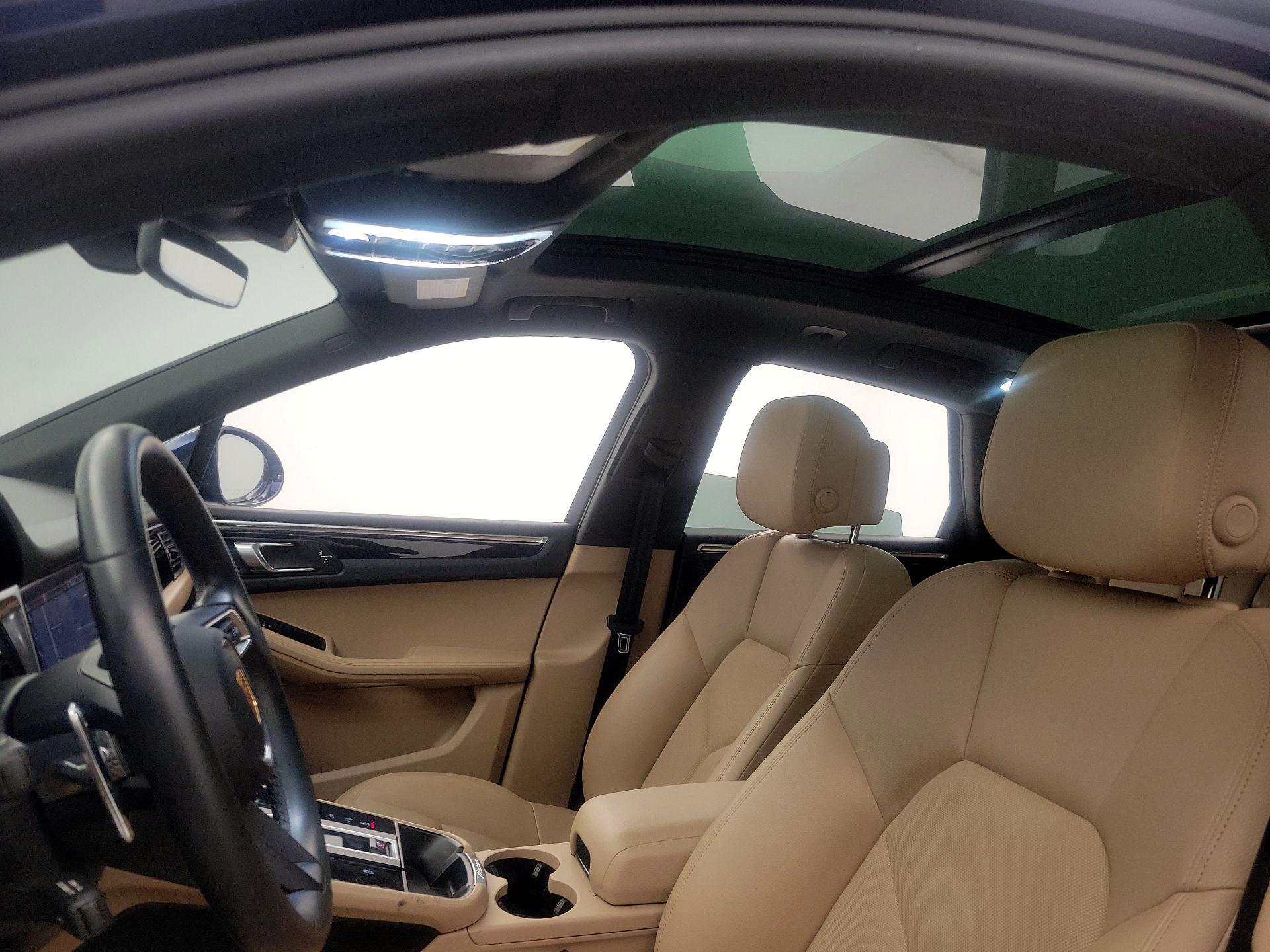 Thumbnail: 2022 Porsche Macan - 20