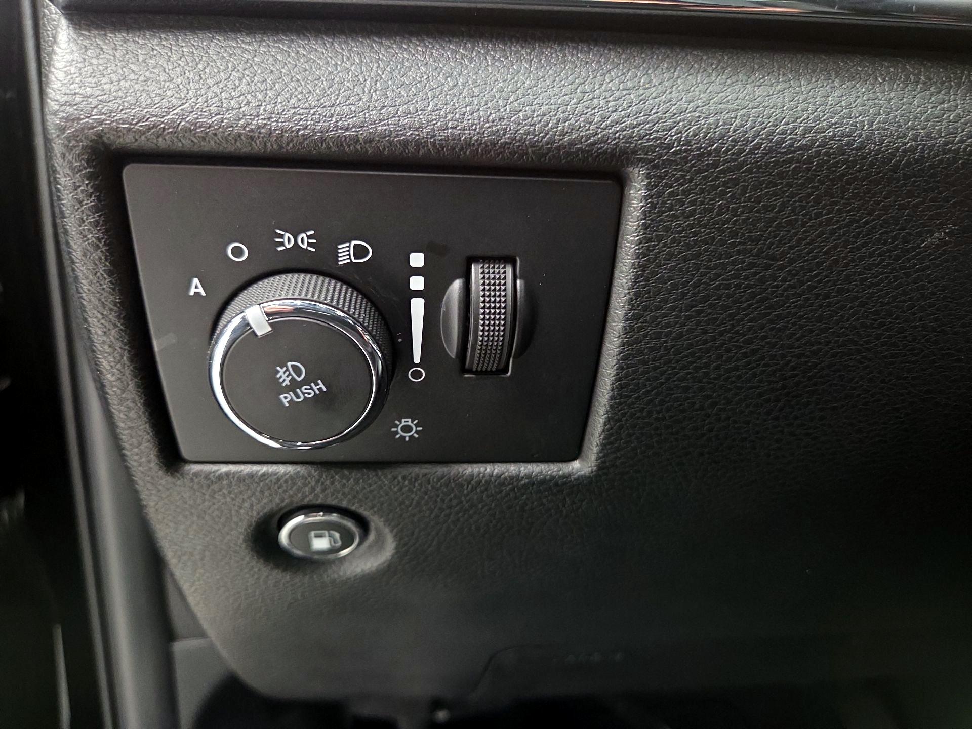 Thumbnail: 2021 Jeep Grand Cherokee - 13