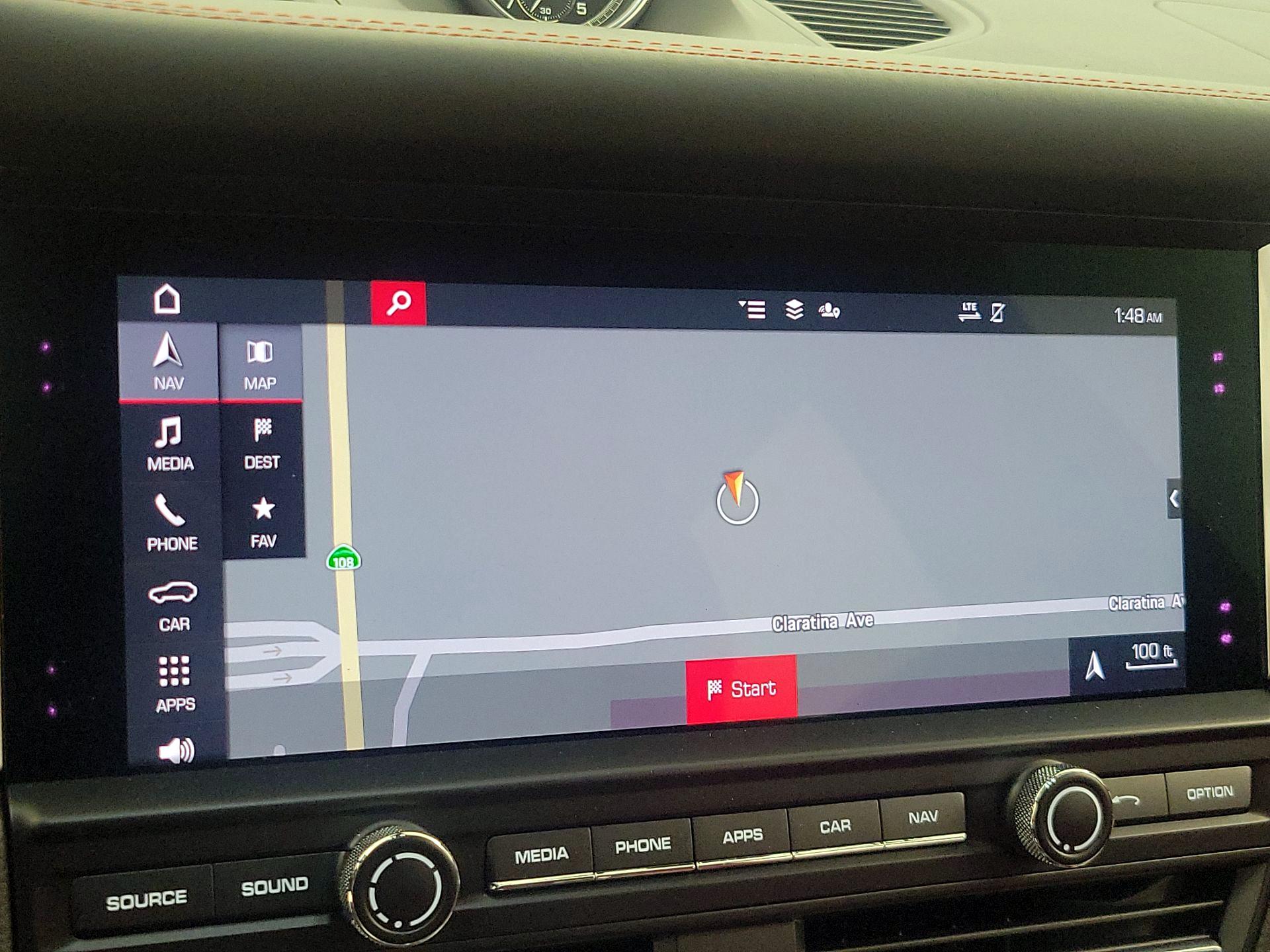 Thumbnail: 2021 Porsche Macan - 14