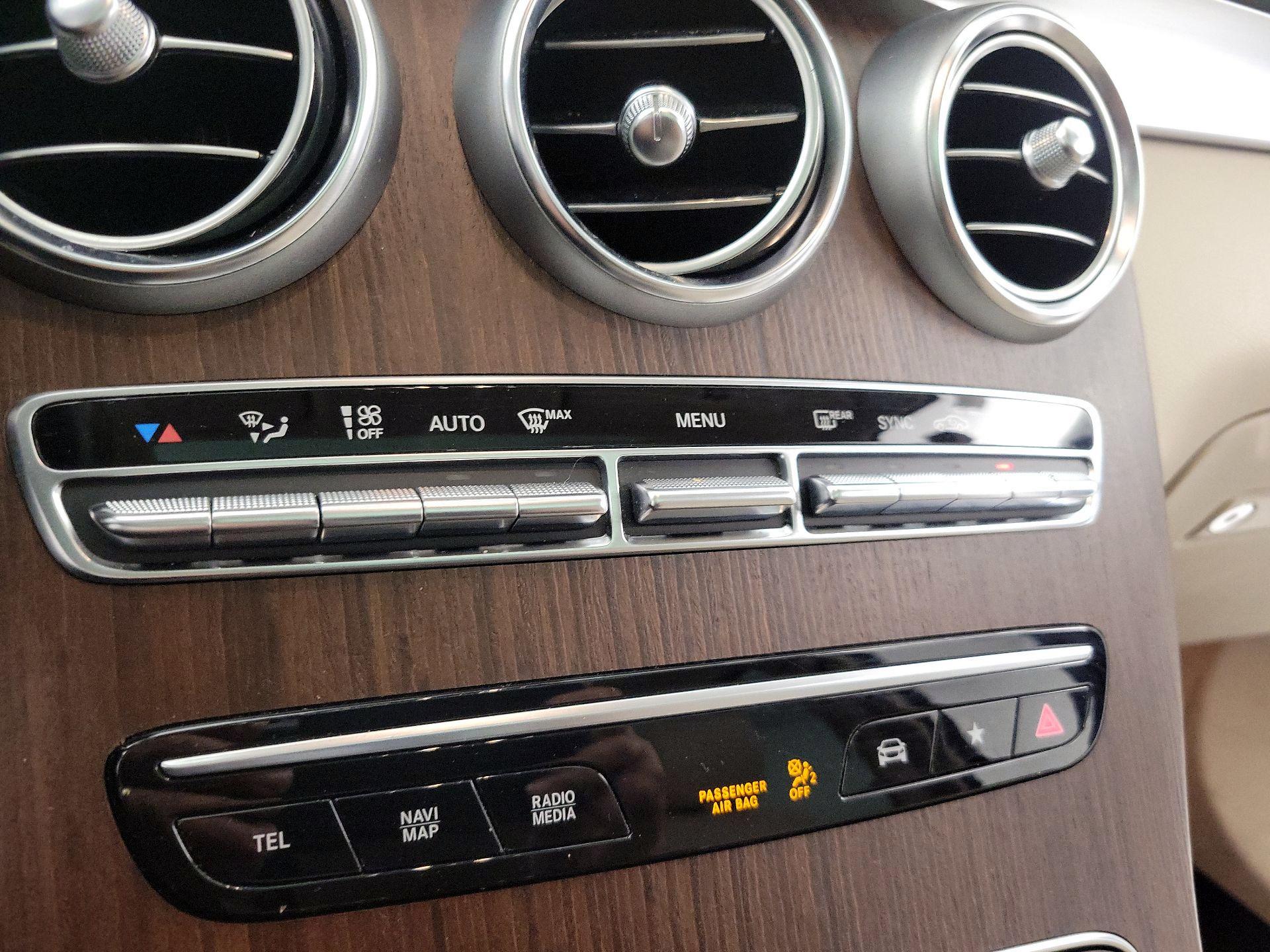 Thumbnail: 2022 Mercedes-Benz GLC - 16