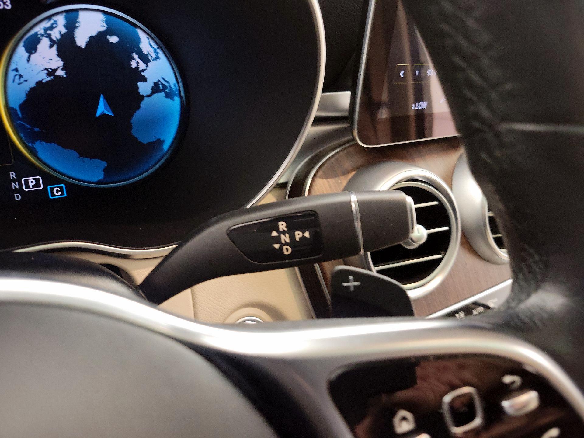 Thumbnail: 2022 Mercedes-Benz GLC - 17