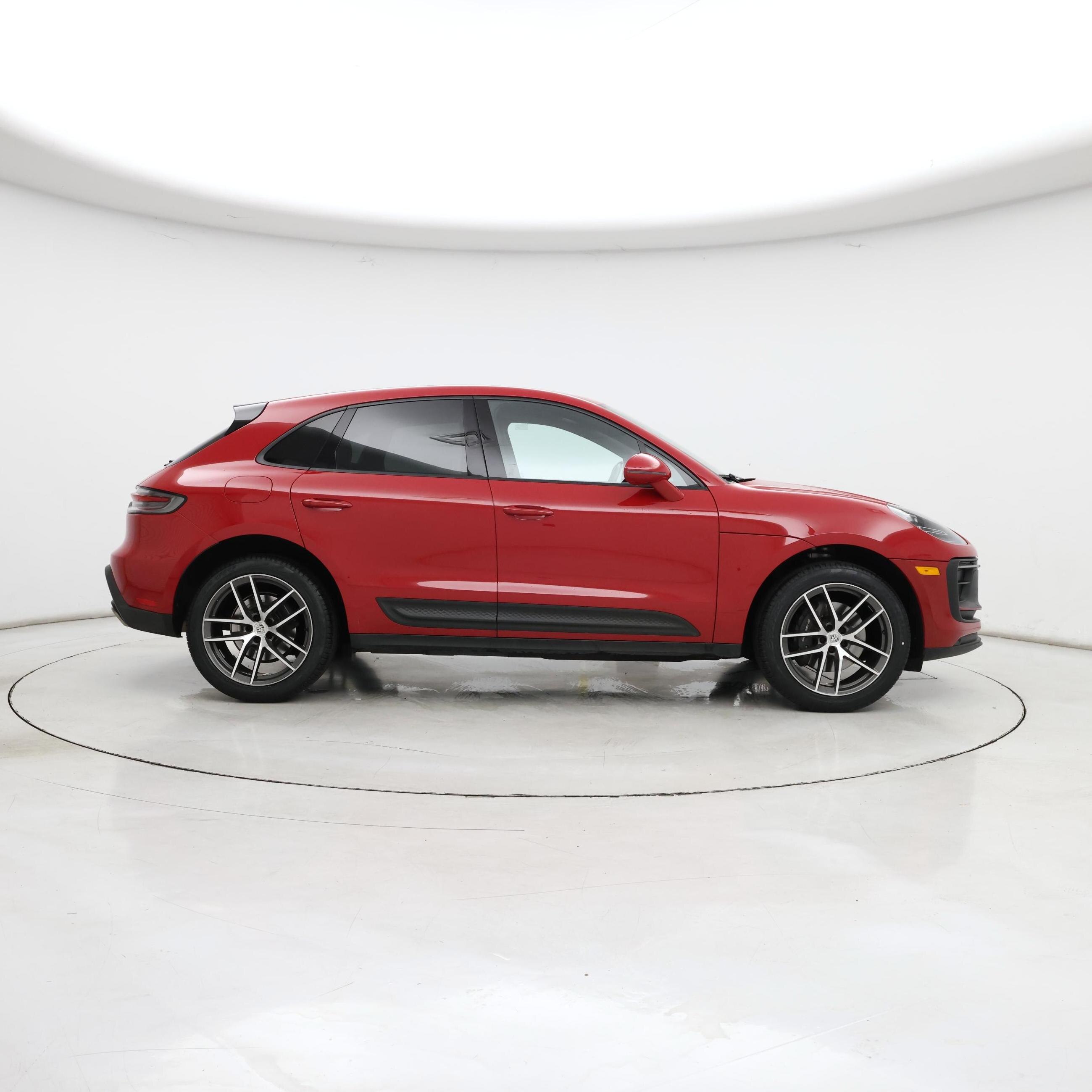 Thumbnail: 2024 Porsche Macan - 7