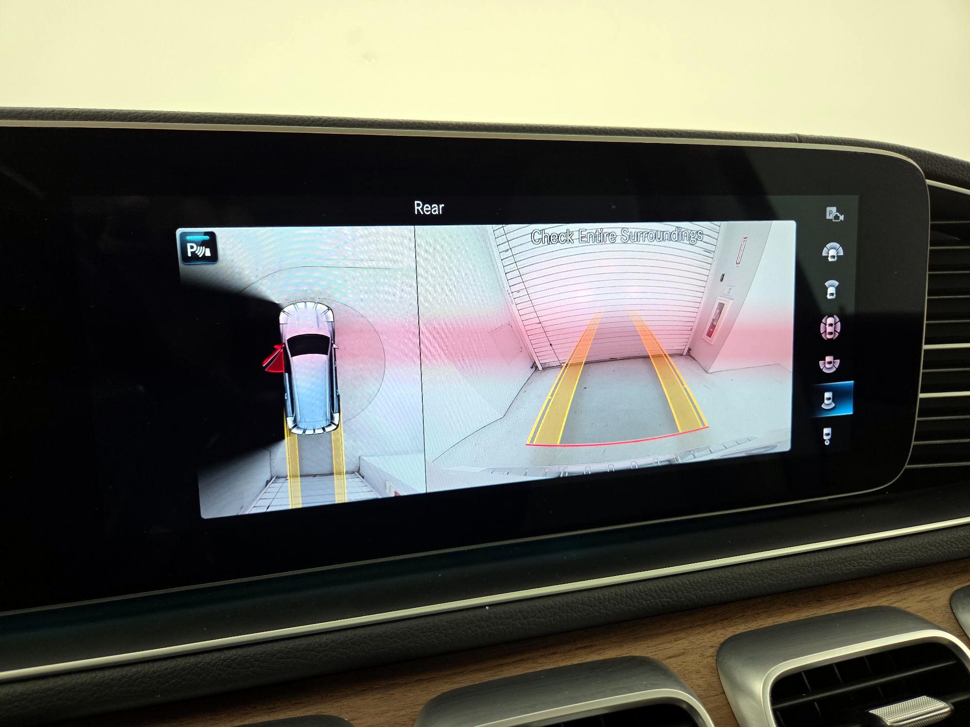 Thumbnail: 2022 Mercedes-Benz GLS - 15