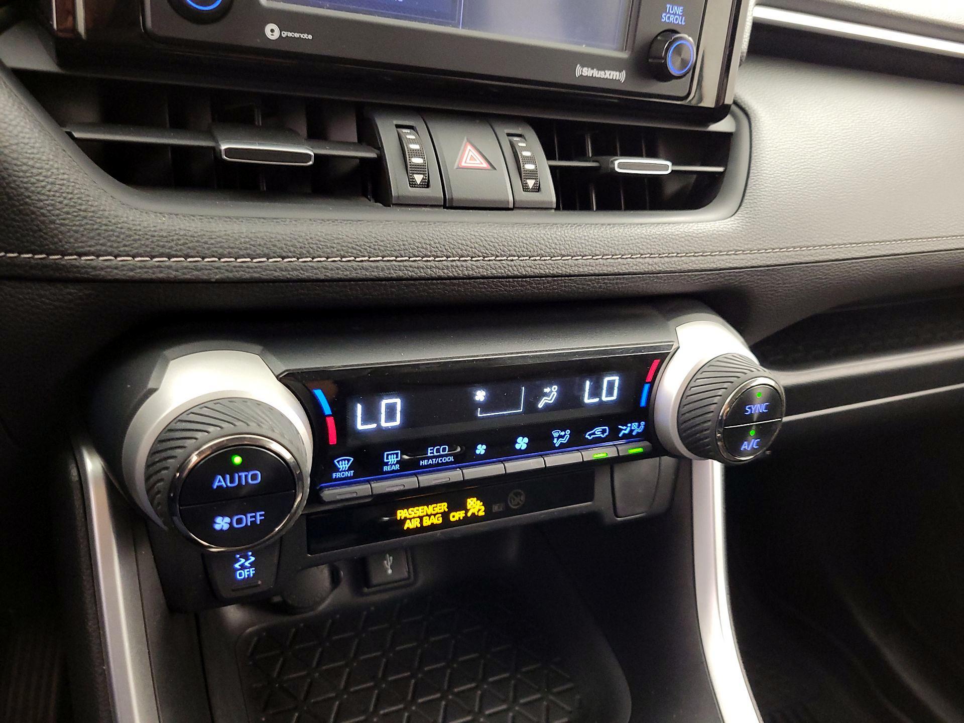 Thumbnail: 2022 Toyota RAV4 - 16