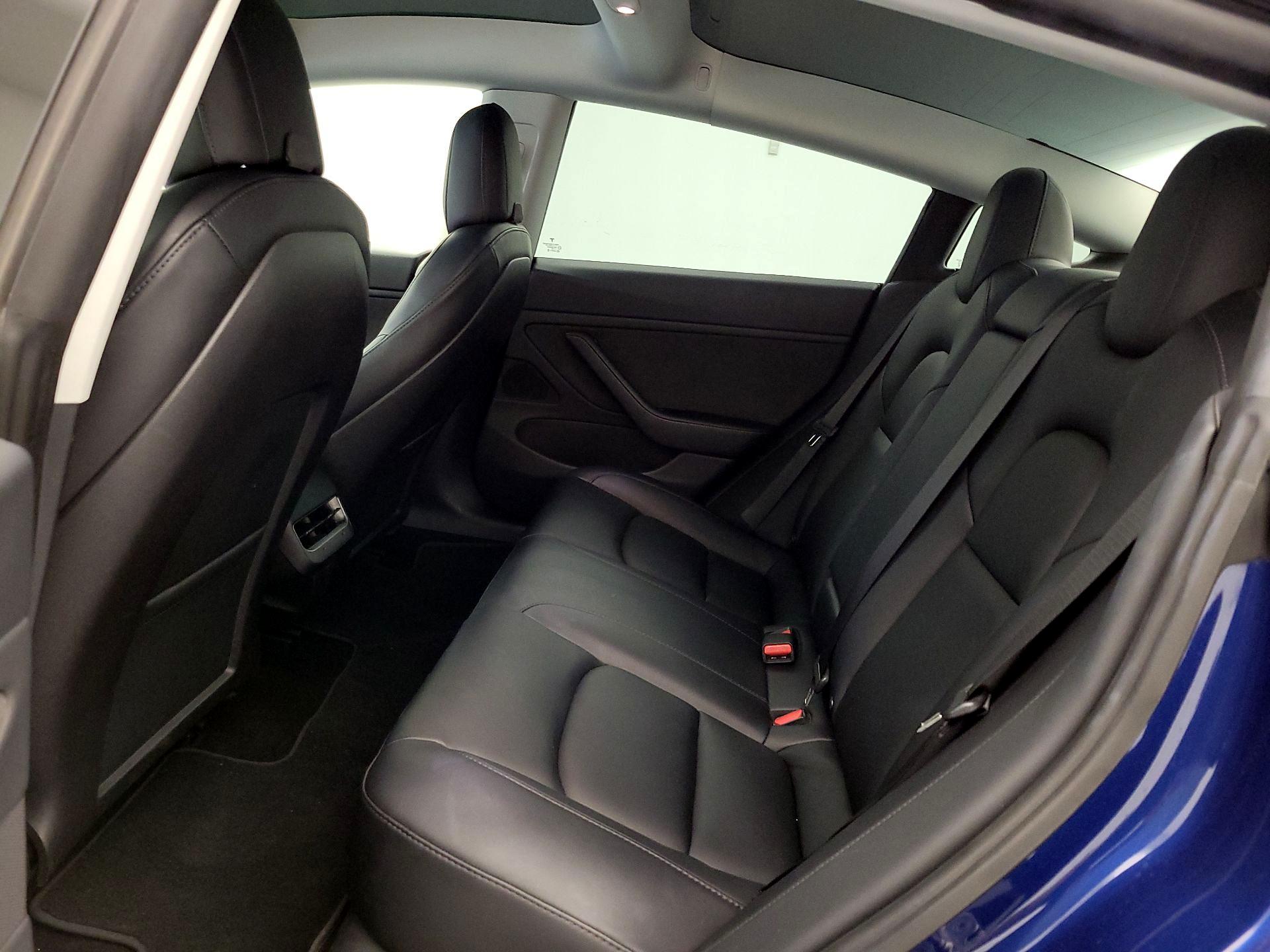 Thumbnail: 2021 Tesla Model 3 - 20