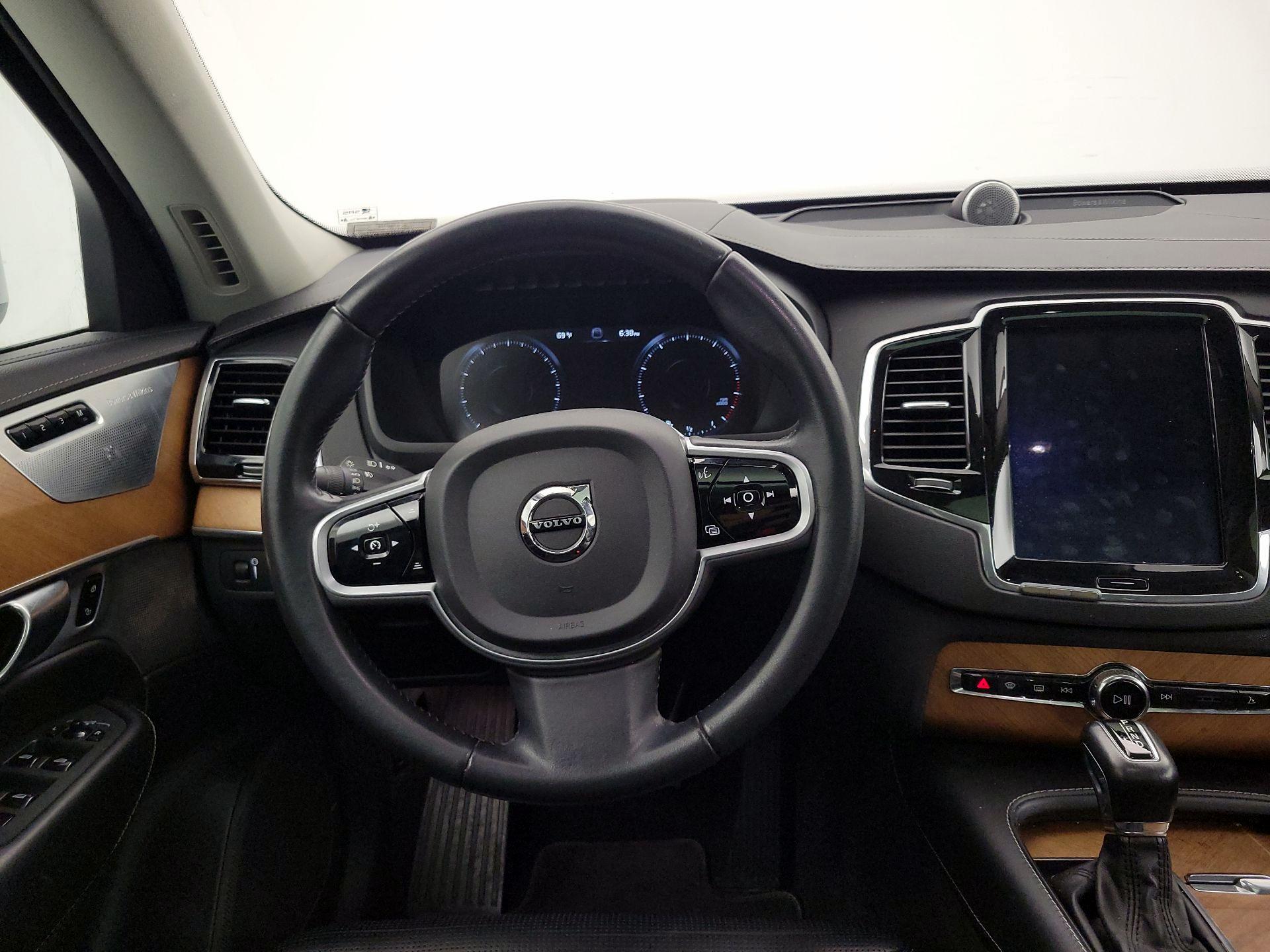 Thumbnail: 2019 Volvo XC90 - 10