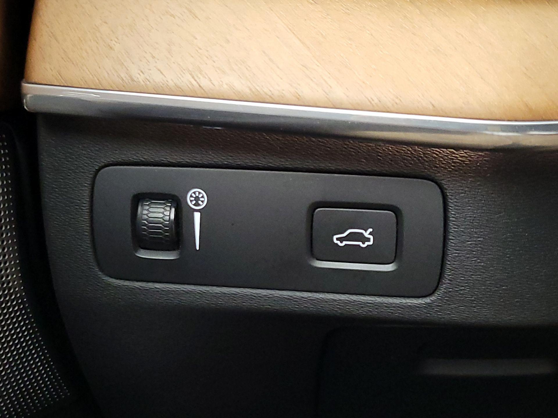 Thumbnail: 2019 Volvo XC90 - 13