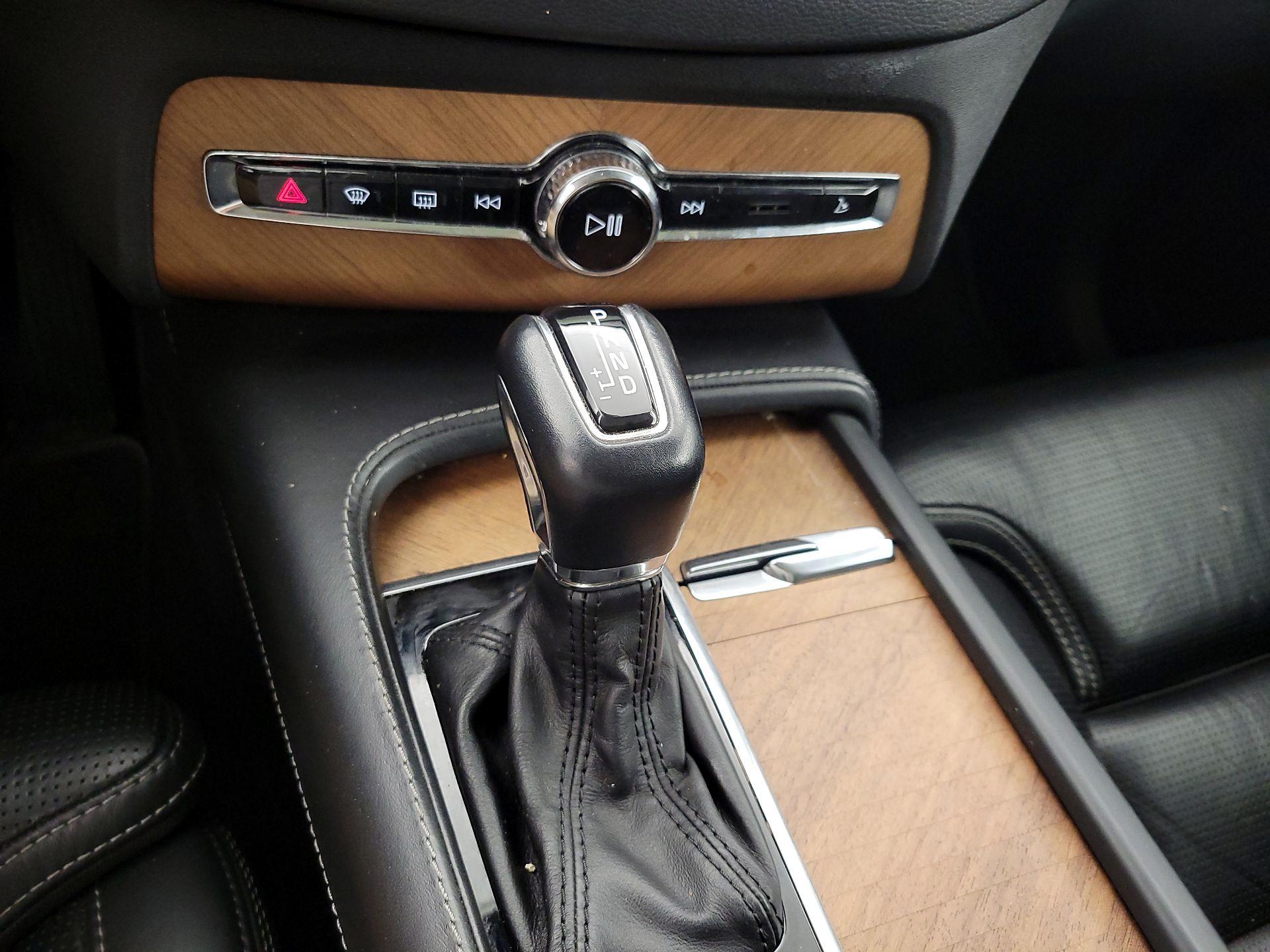 Thumbnail: 2019 Volvo XC90 - 18