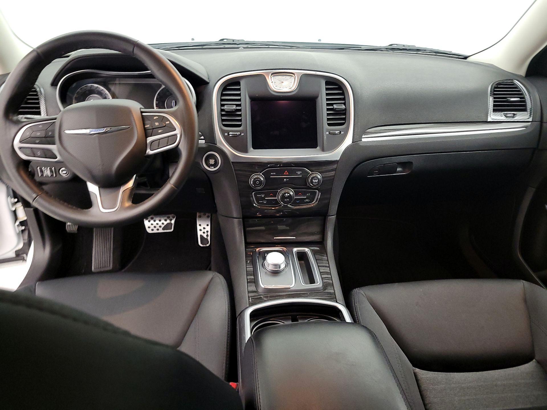 Thumbnail: 2021 Chrysler 300 - 9