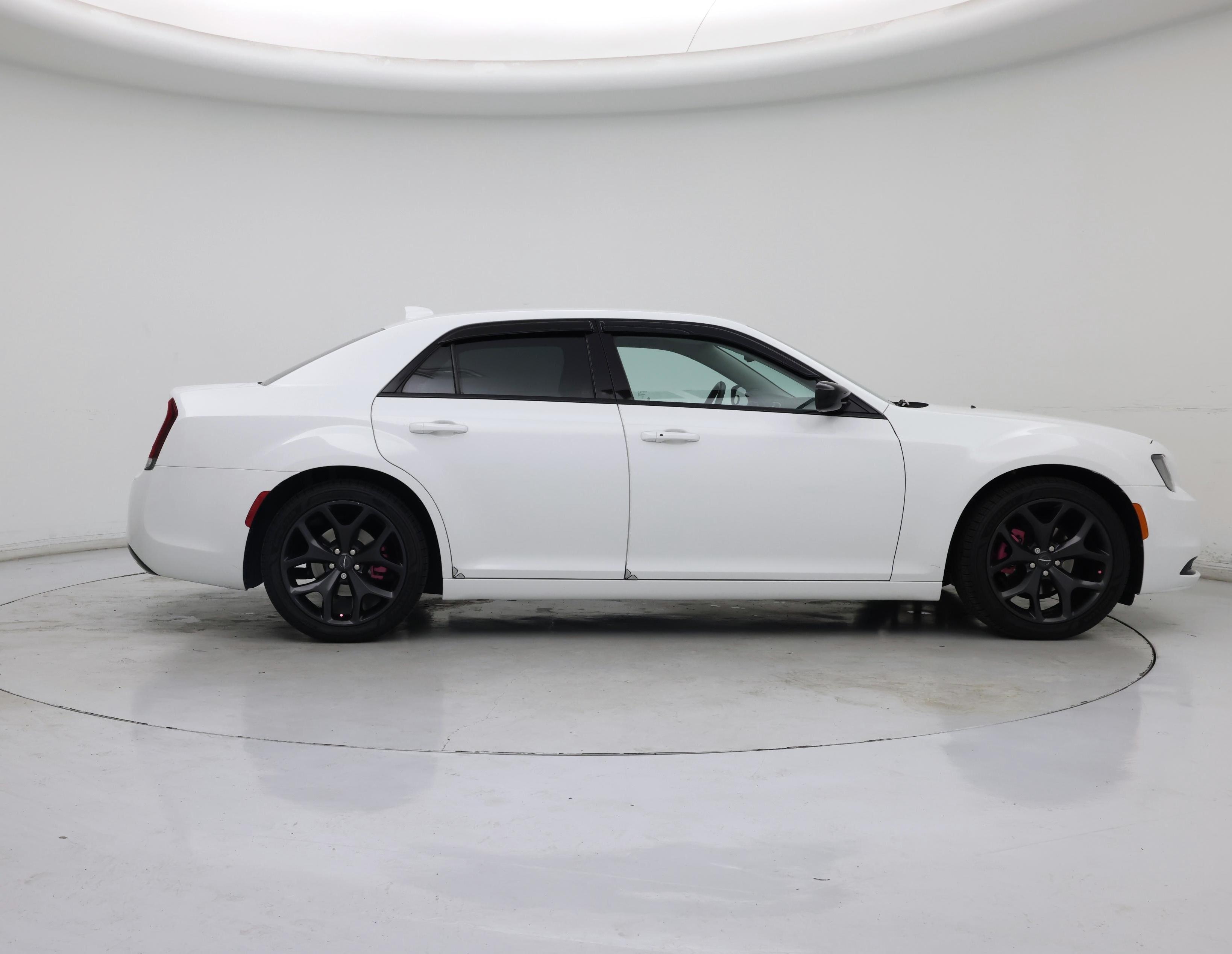 Thumbnail: 2021 Chrysler 300 - 7