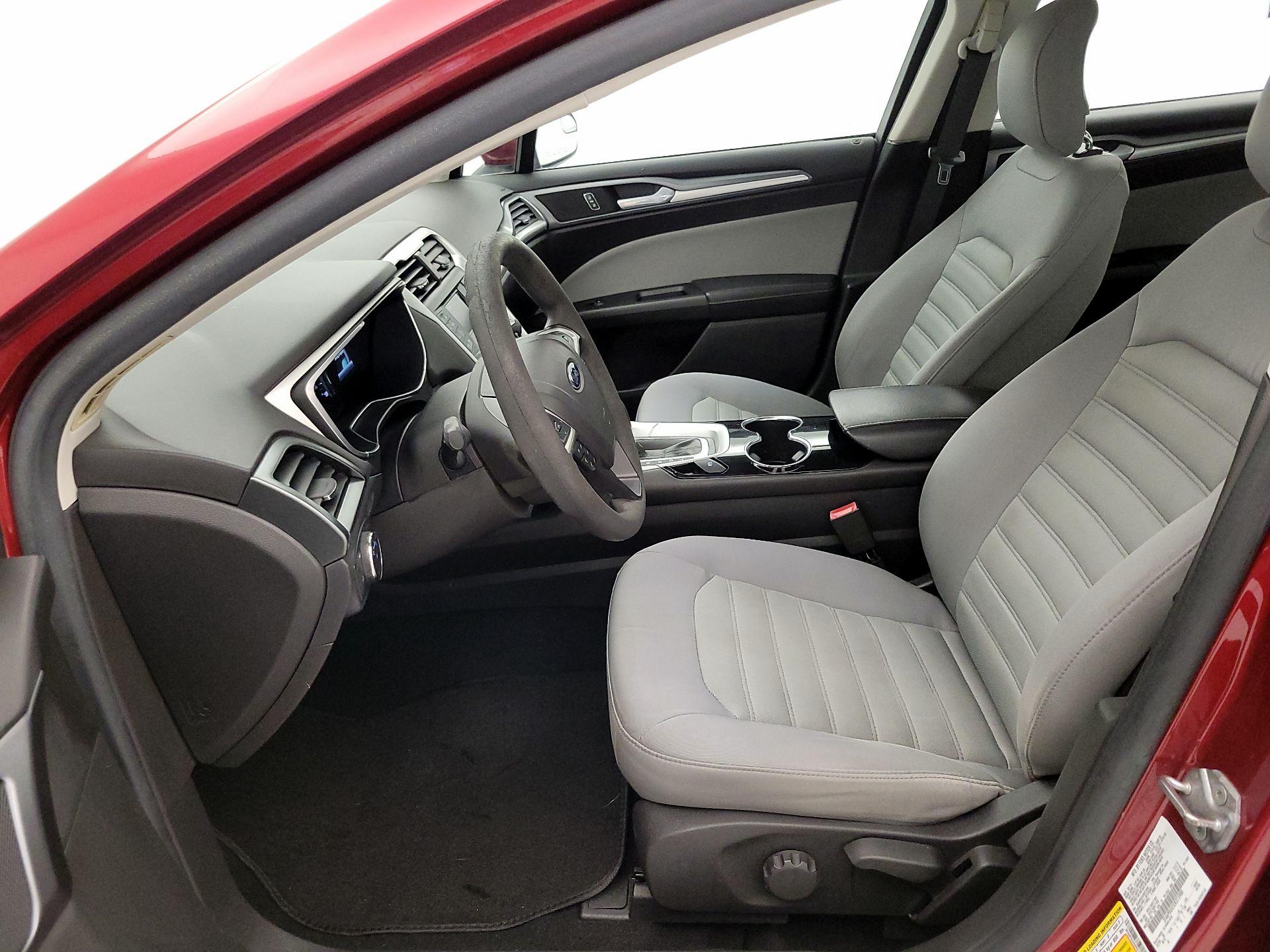 Thumbnail: 2014 Ford Fusion - 11