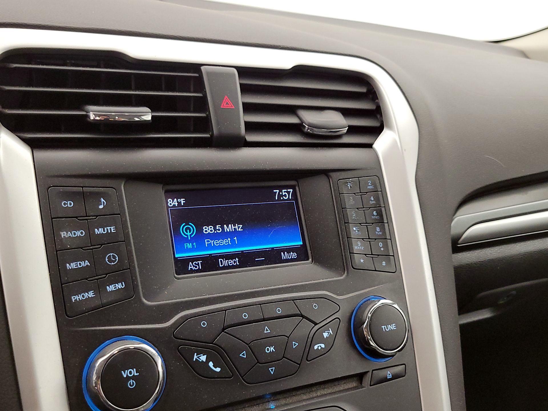 Thumbnail: 2014 Ford Fusion - 14