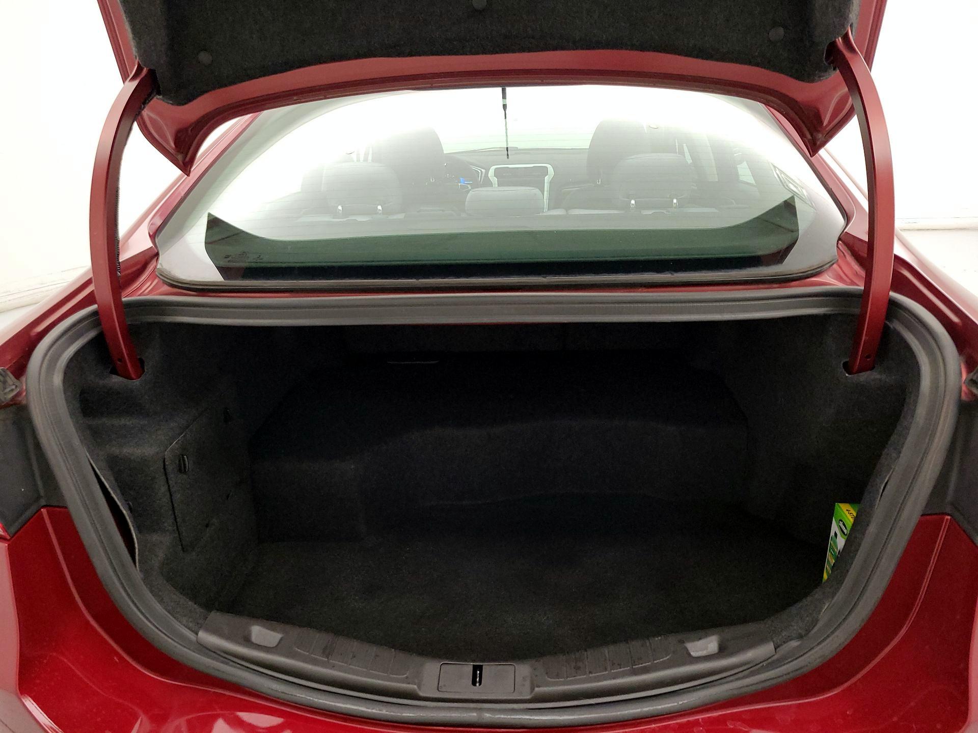 Thumbnail: 2014 Ford Fusion - 18