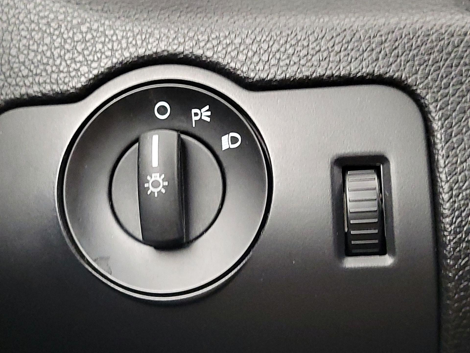 Thumbnail: 2014 Ford Mustang - 13