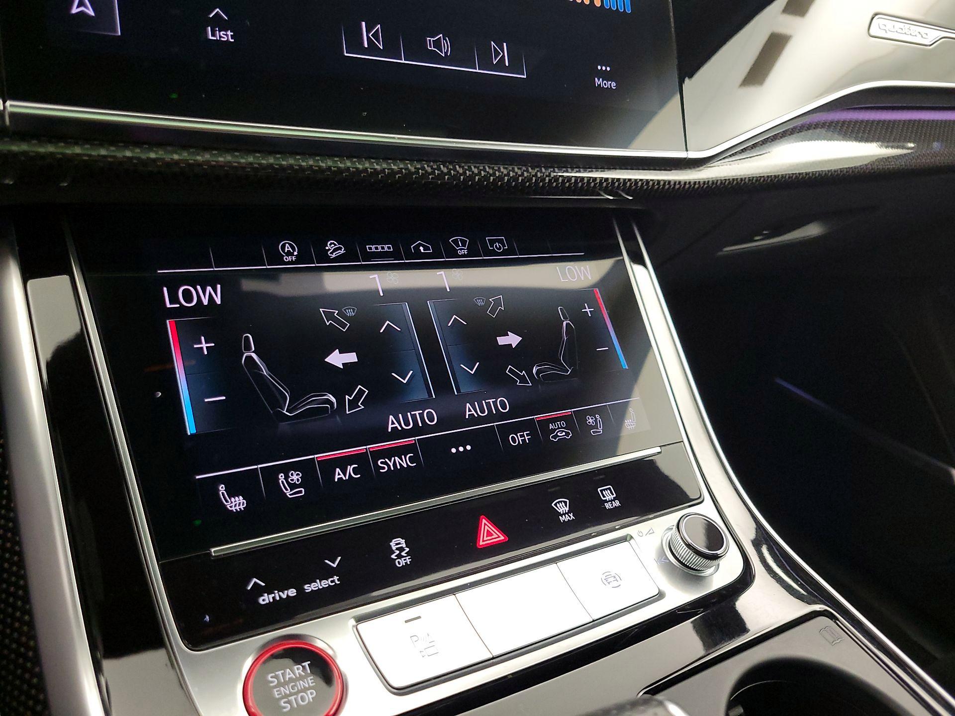 Thumbnail: 2022 Audi SQ7 - 17