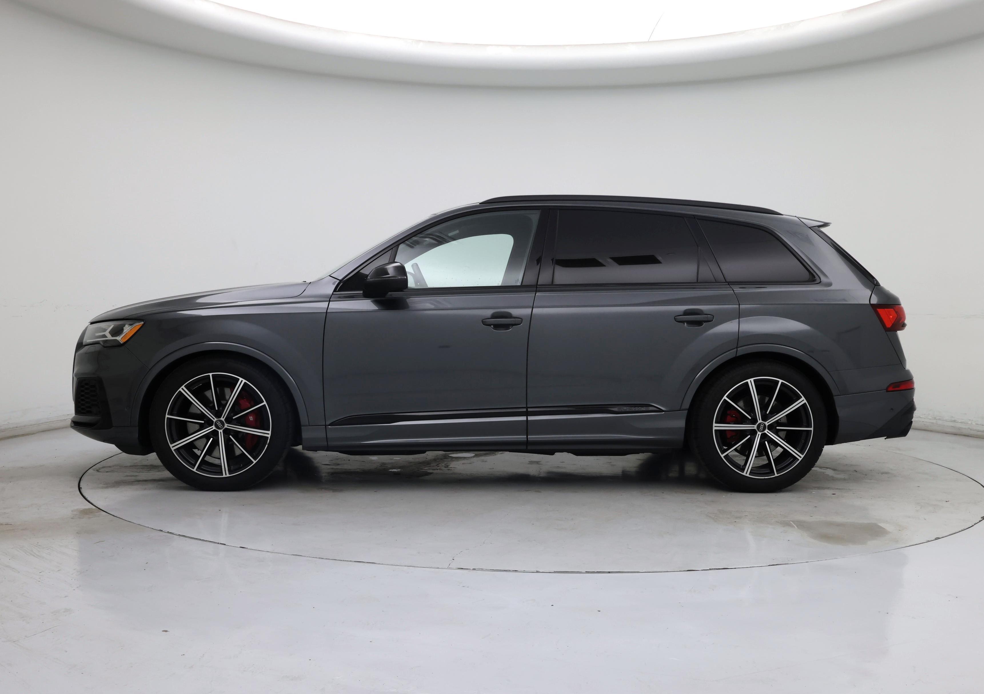 Thumbnail: 2022 Audi SQ7 - 3